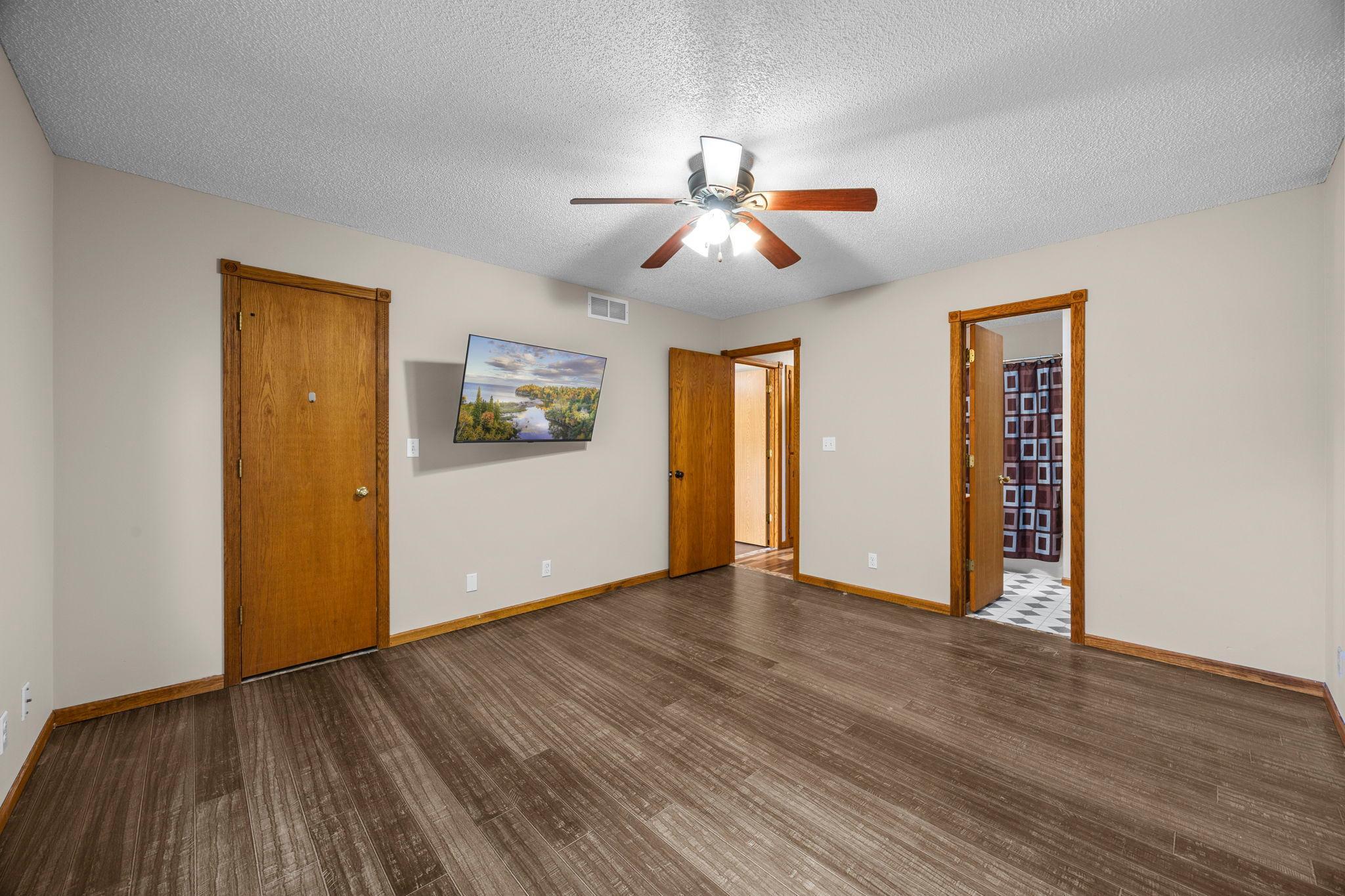 6943 350th Street Property Photo 33