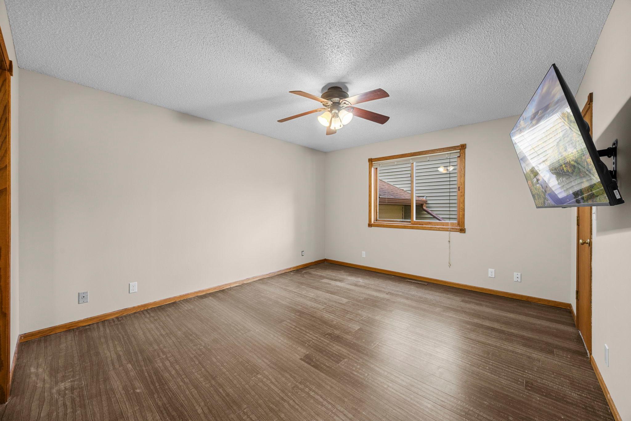 6943 350th Street Property Photo 33