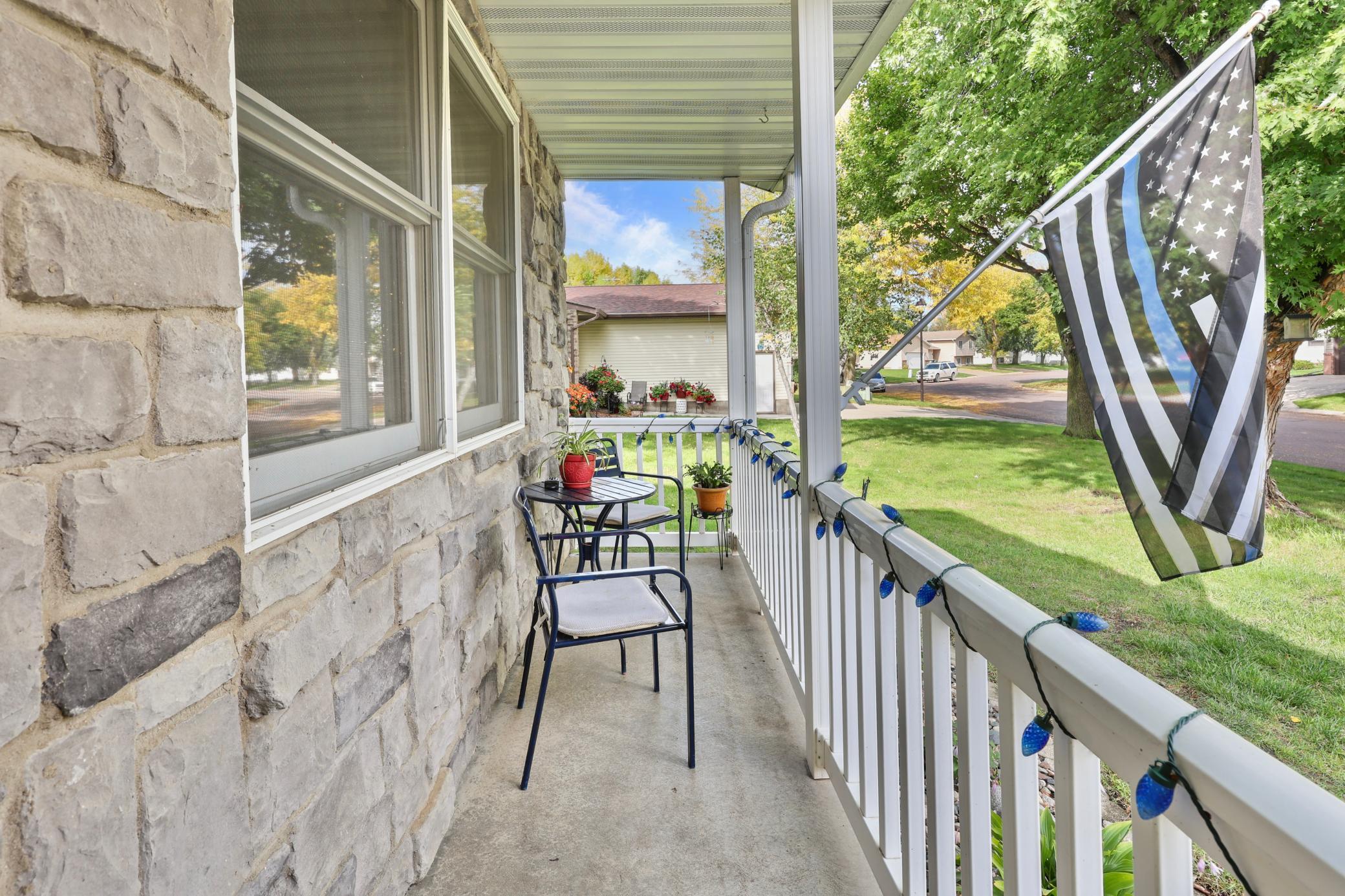 260 Westgate Drive Property Photo 4