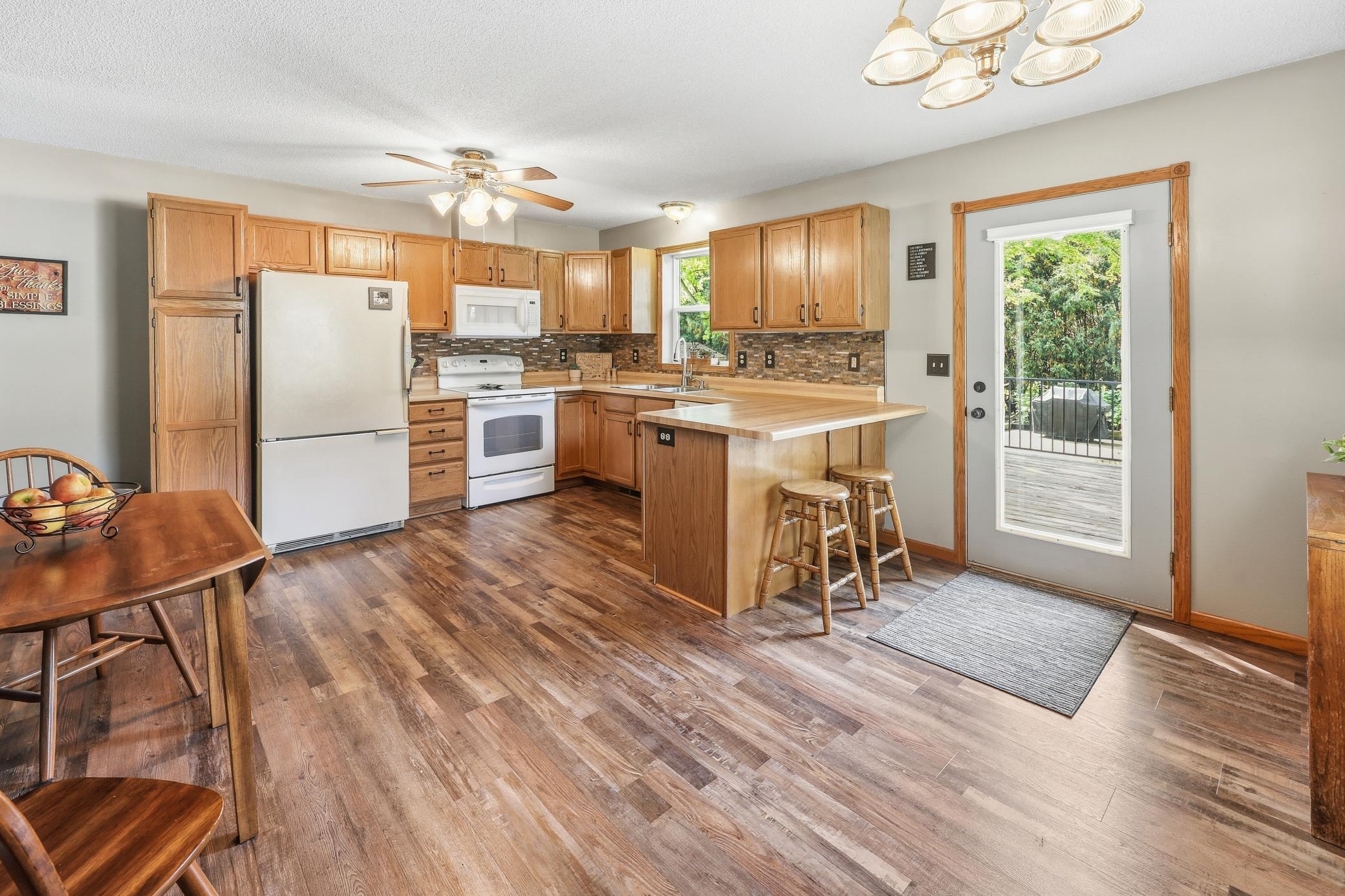 260 Westgate Drive Property Photo 10