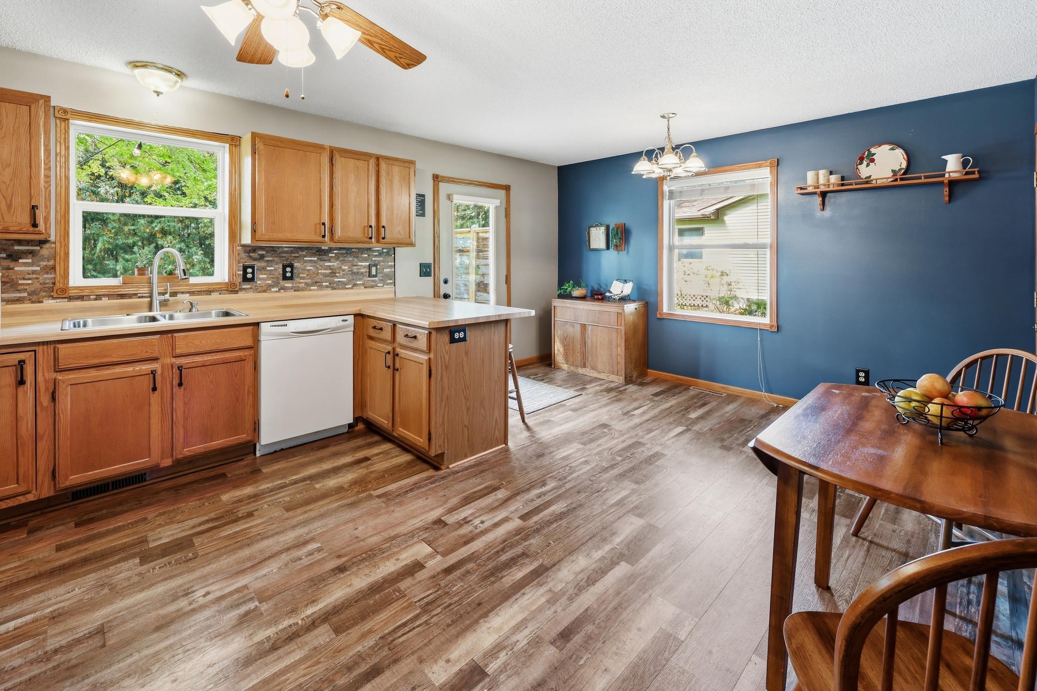 260 Westgate Drive Property Photo 12