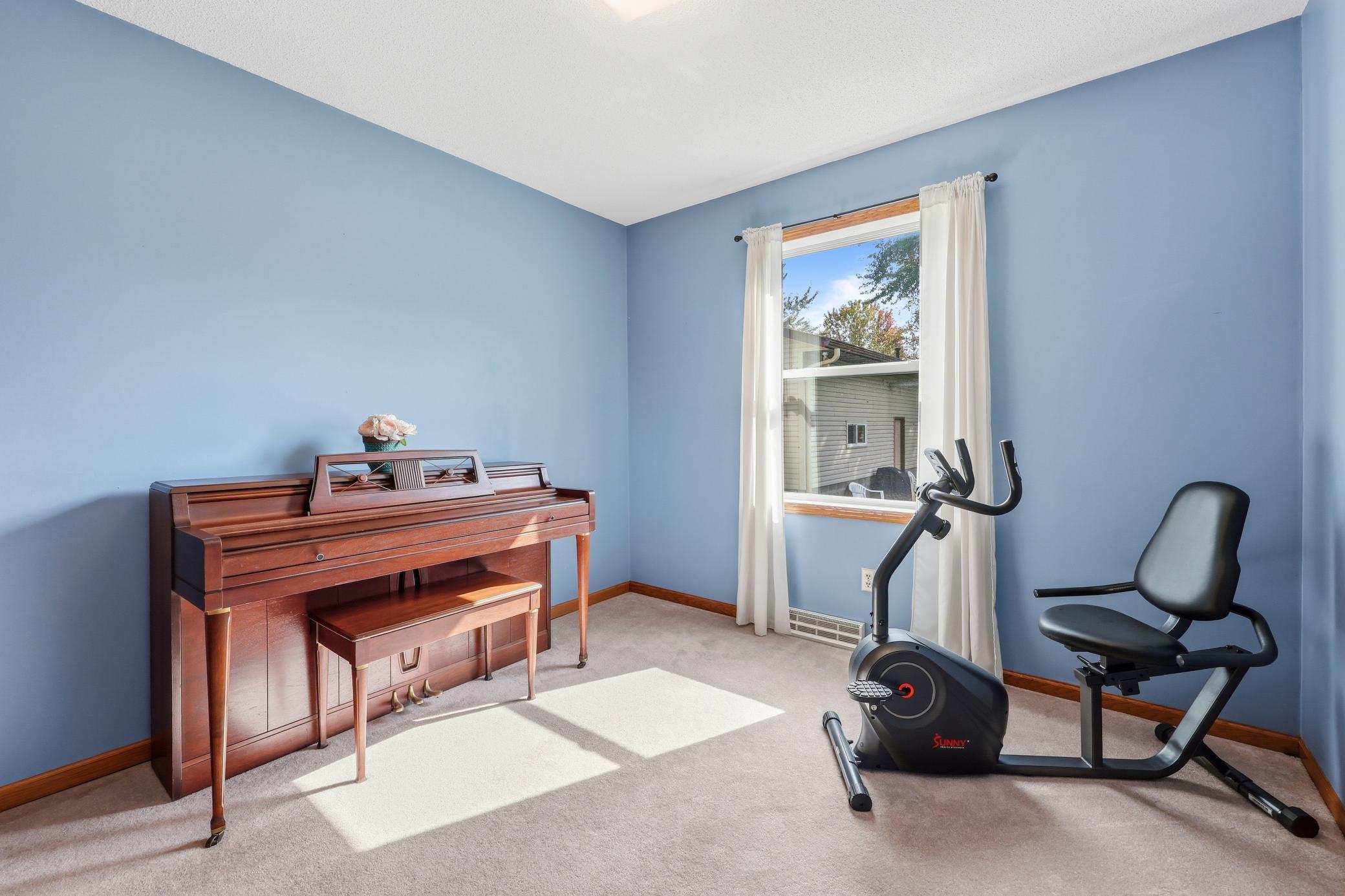 260 Westgate Drive Property Photo 21