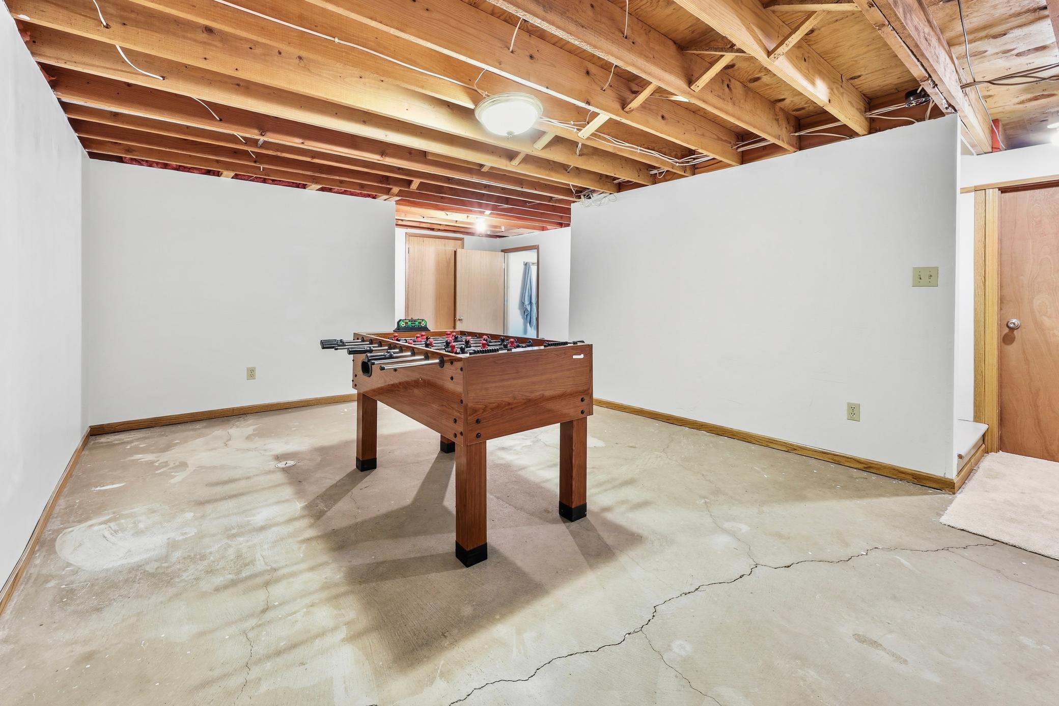 260 Westgate Drive Property Photo 27