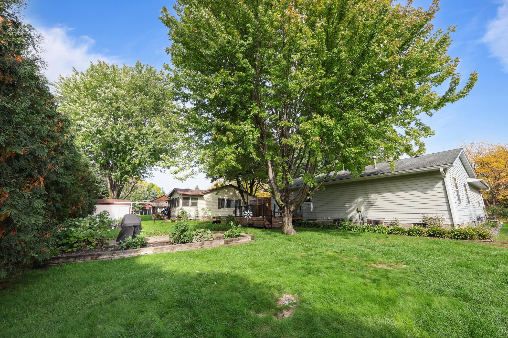 260 Westgate Drive Property Photo 37