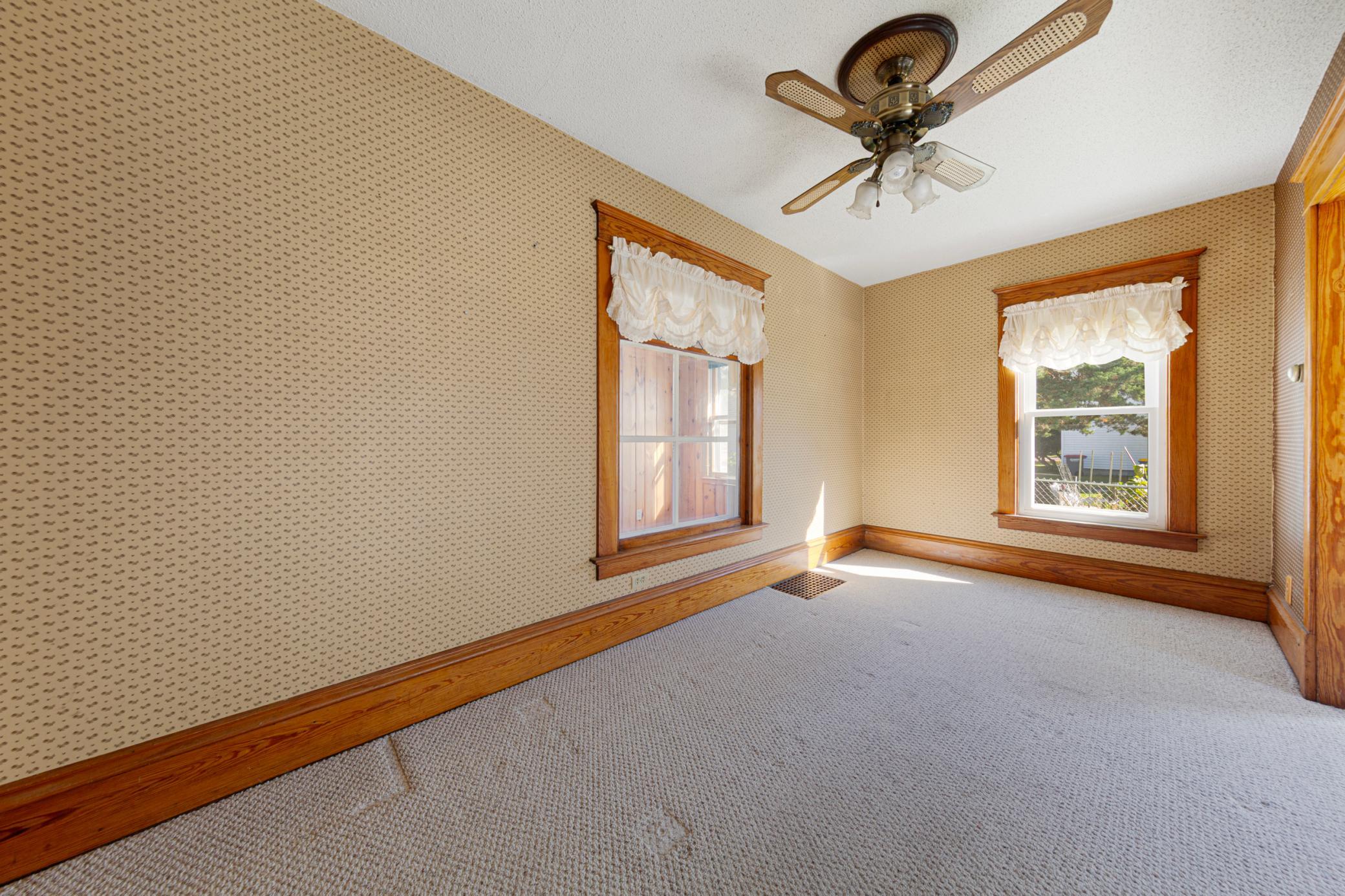 13 12th Street Nw Property Photo 7