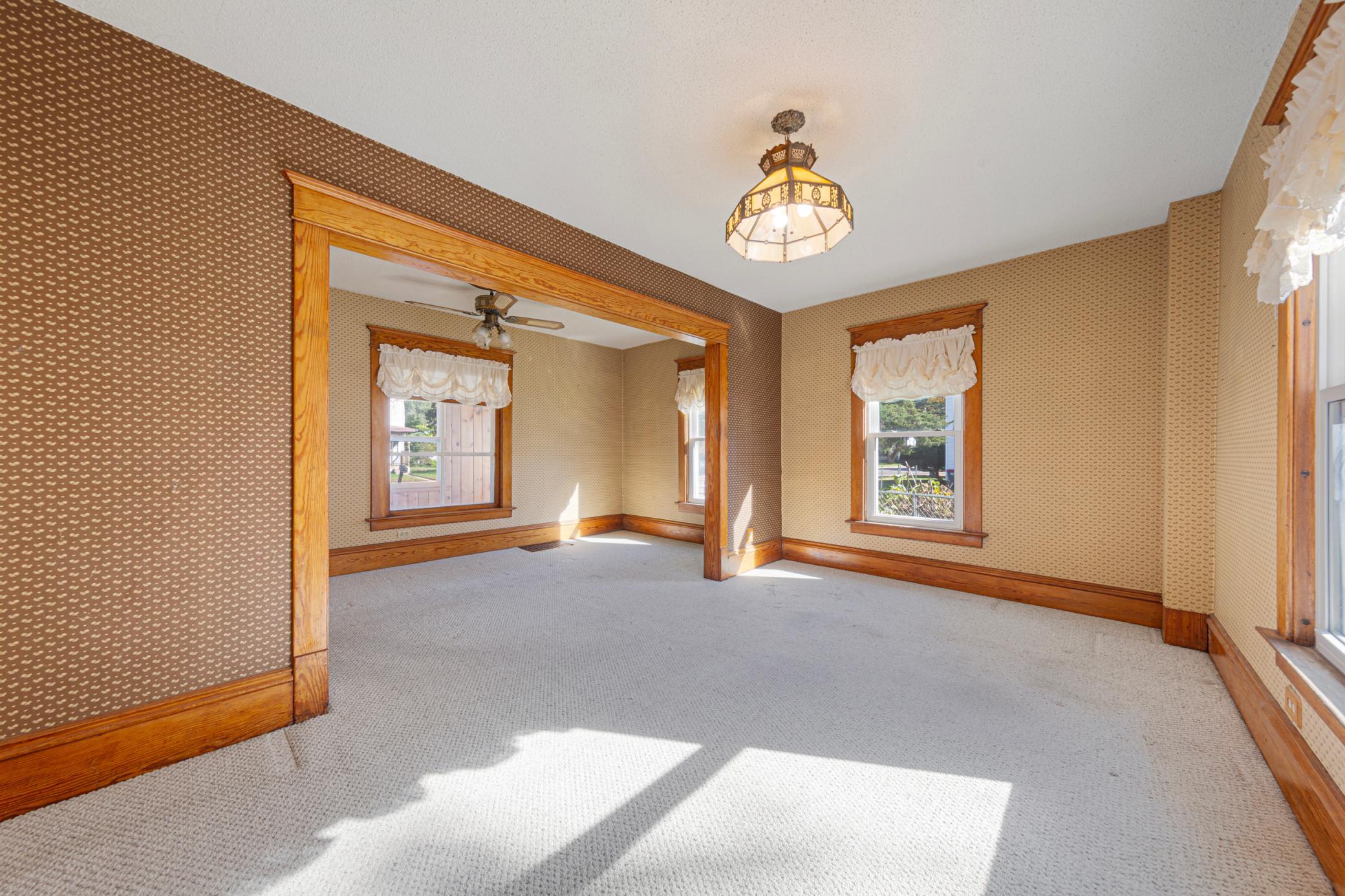 13 12th Street Nw Property Photo 9