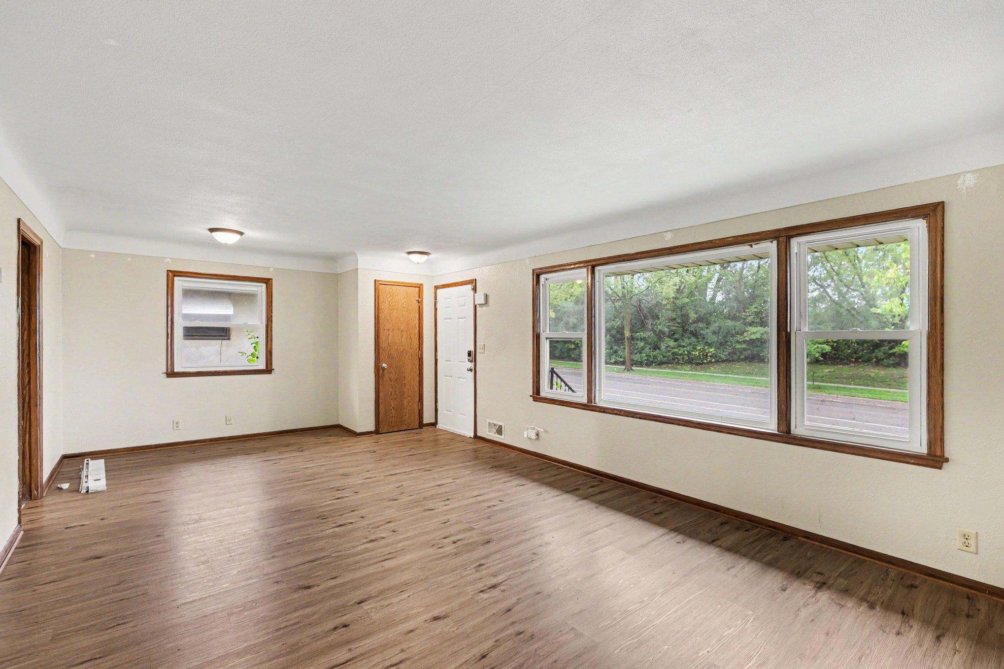 2147 Burns Avenue Property Photo 2