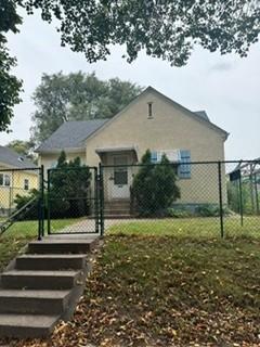 3651 Queen Avenue N Property Photo 1