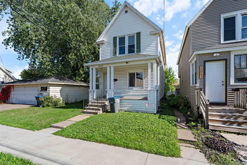 1612 Baxter Avenue Property Photo 1
