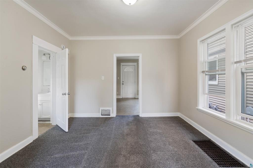 1612 Baxter Avenue Property Photo 6