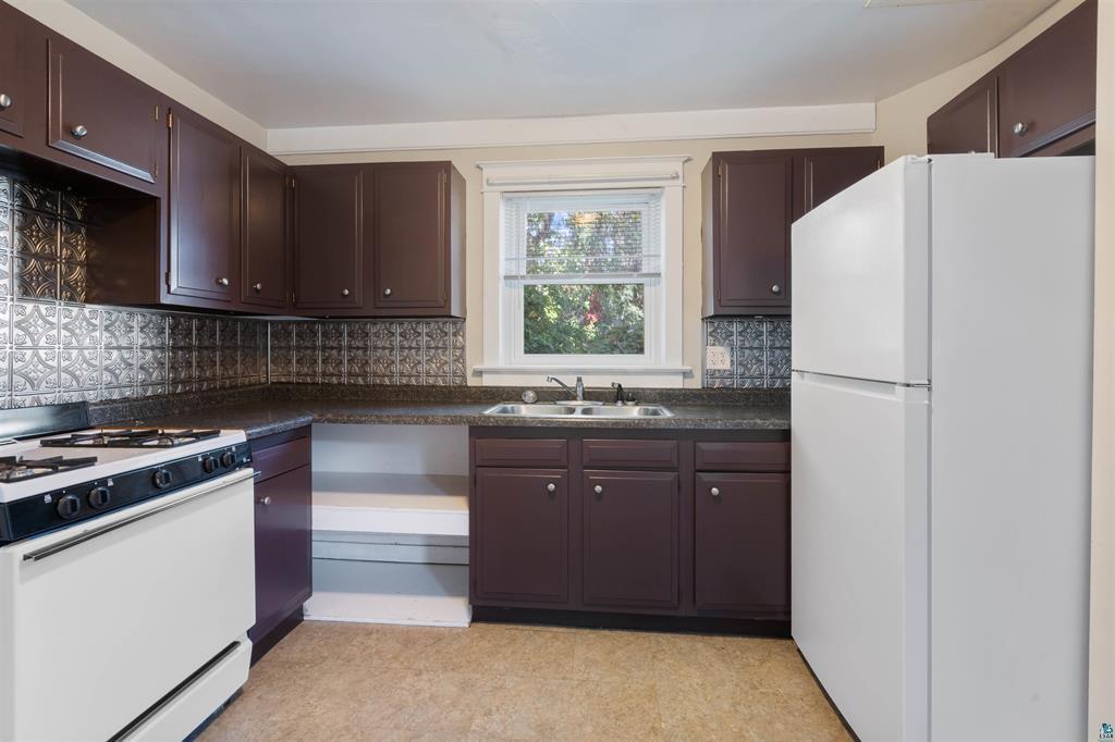 1612 Baxter Avenue Property Photo 7
