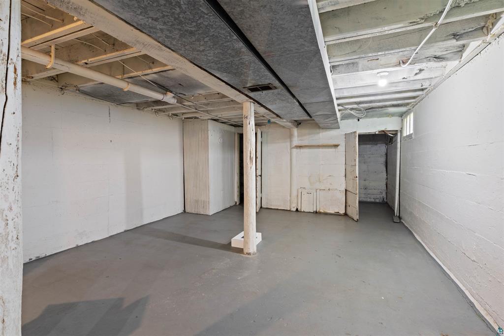 1612 Baxter Avenue Property Photo 14