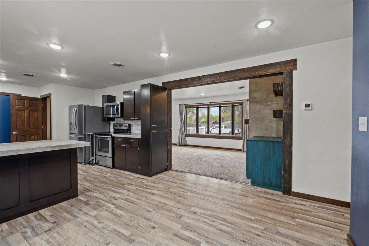 248 Wegener Drive Property Photo 14
