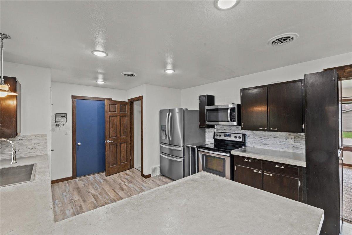 248 Wegener Drive Property Photo 17