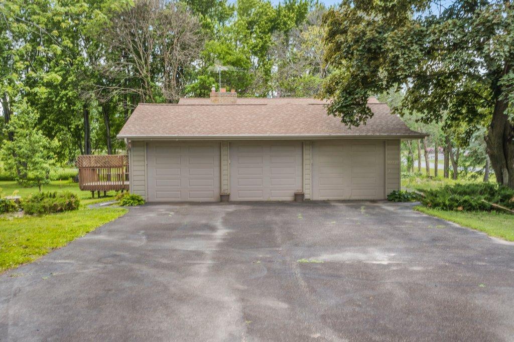 10221 Jeffery Lane Property Photo 36