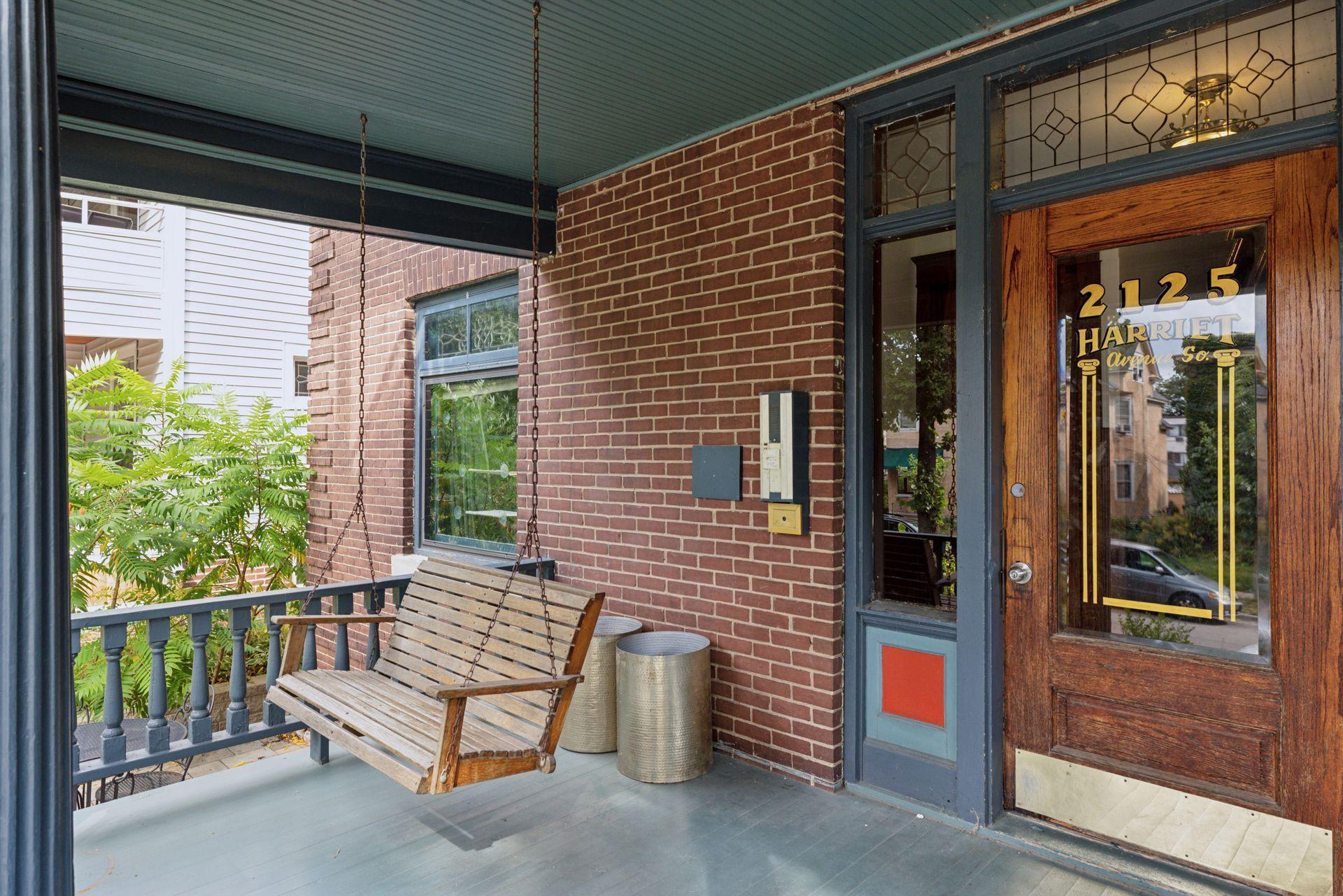 2125 Harriet Avenue Property Photo 8
