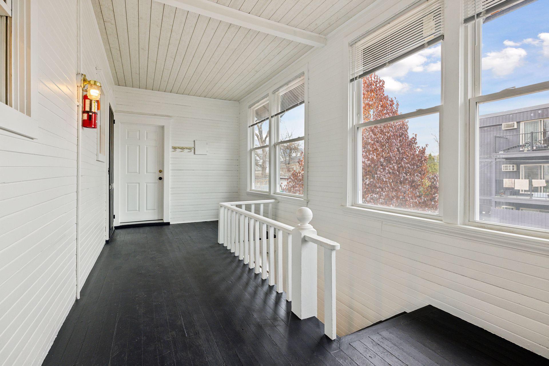 2125 Harriet Avenue Property Photo 15