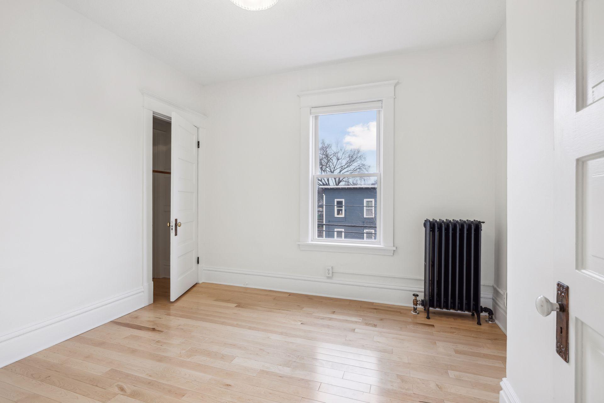 2125 Harriet Avenue Property Photo 30