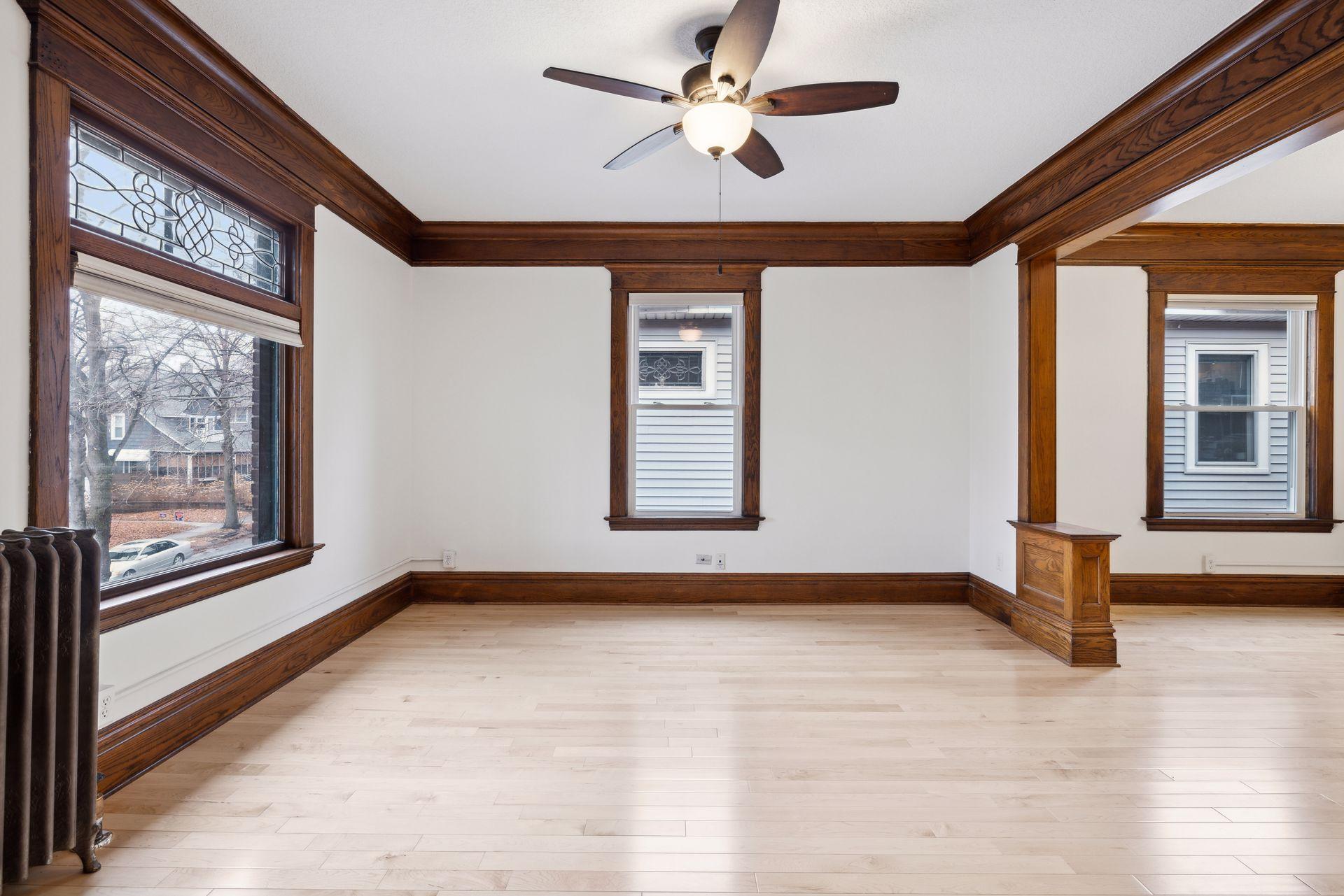 2125 Harriet Avenue Property Photo 47