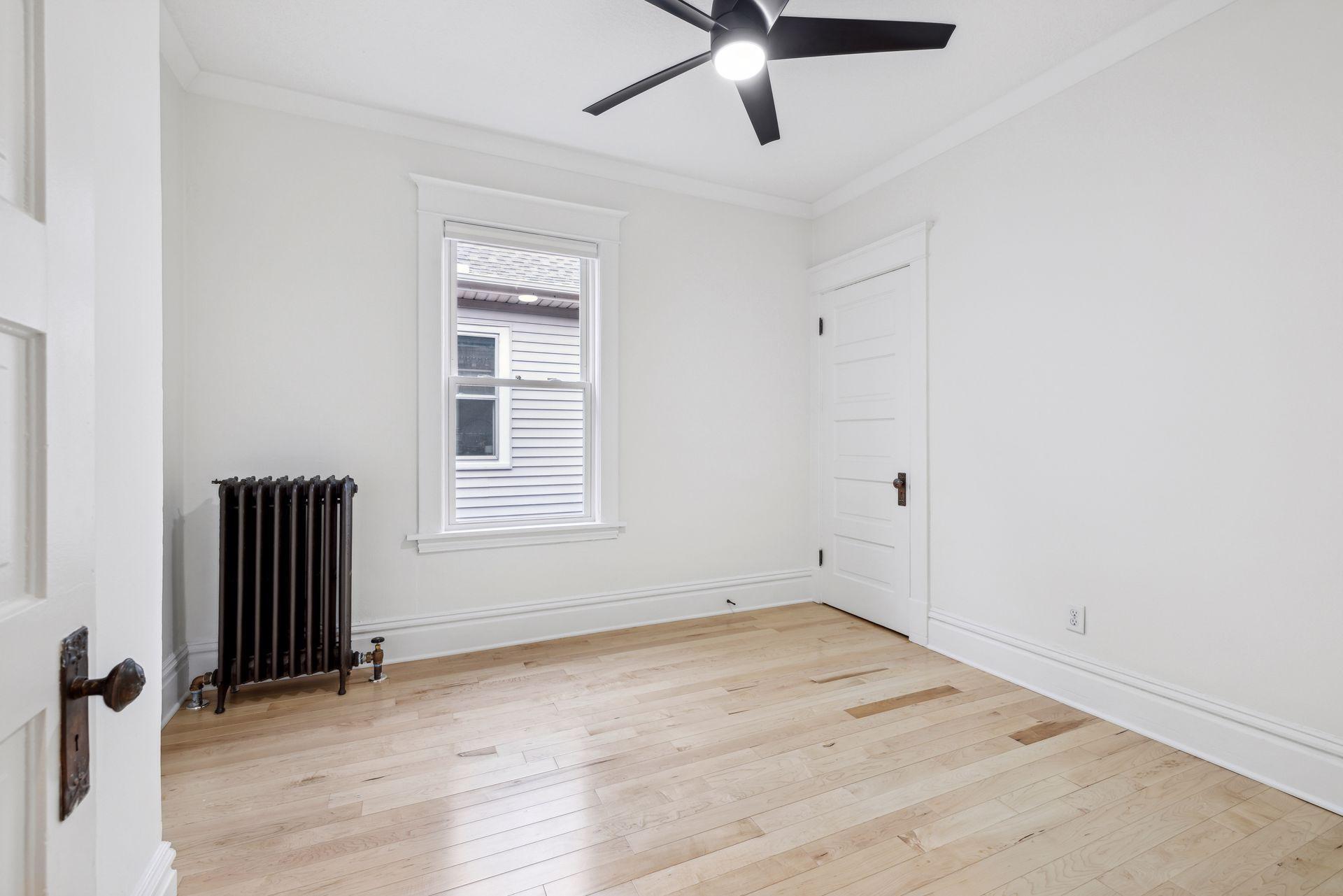 2125 Harriet Avenue Property Photo 50