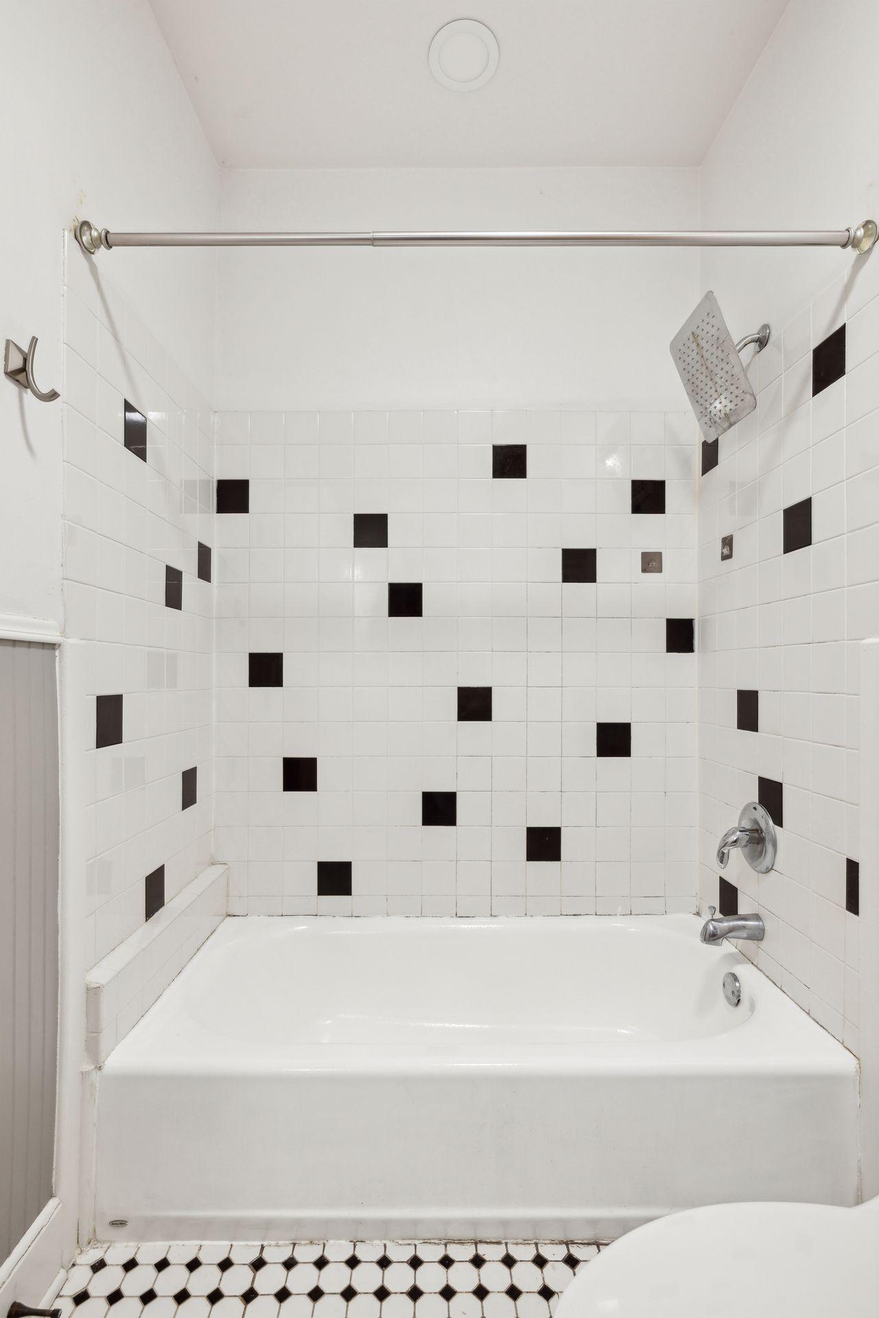 2125 Harriet Avenue Property Photo 76