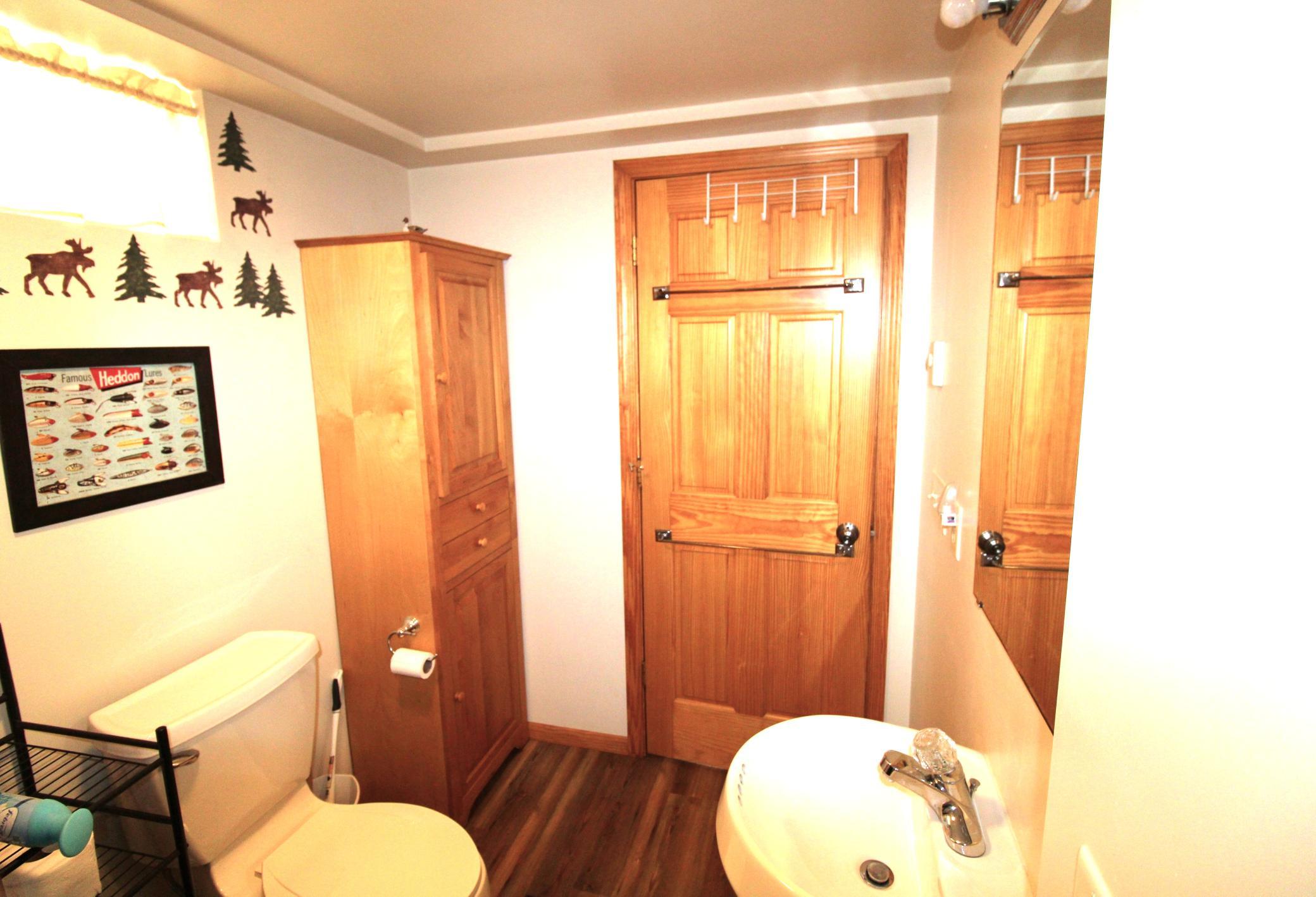 421 E Sanborn Street Property Photo 8