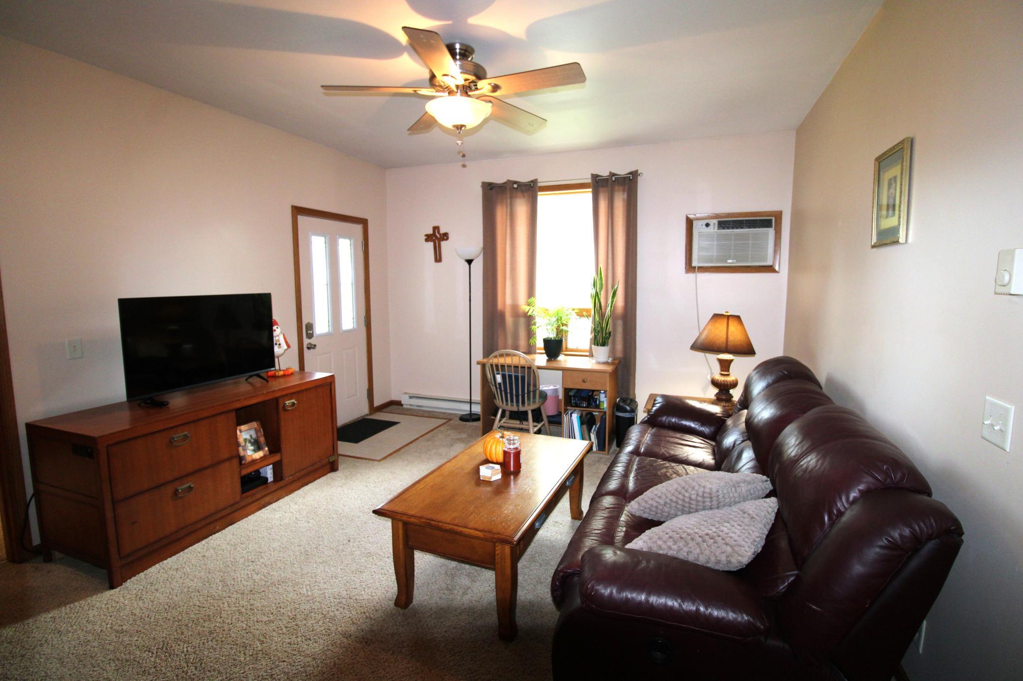 421 E Sanborn Street Property Photo 19