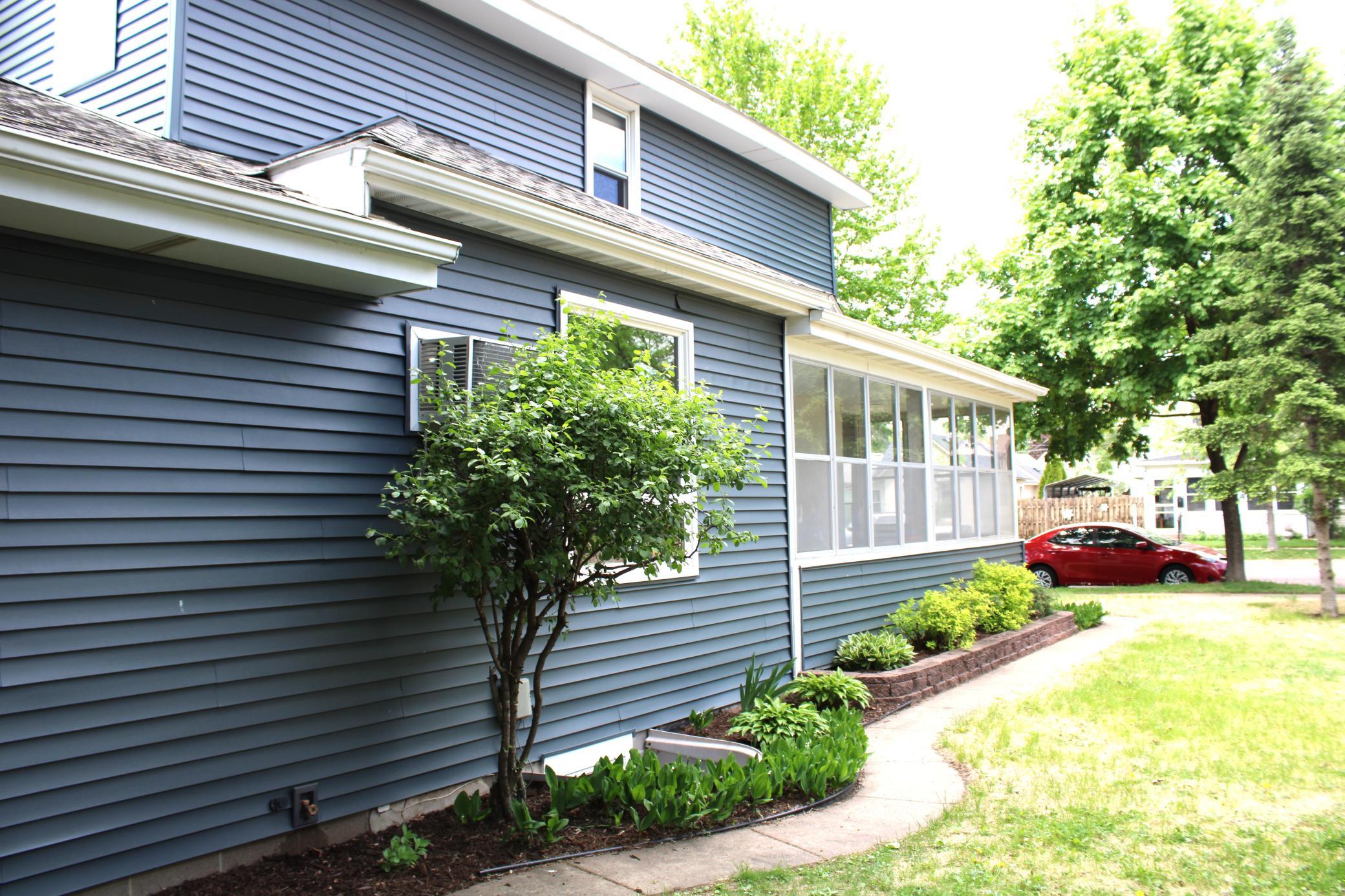 421 E Sanborn Street Property Photo 23