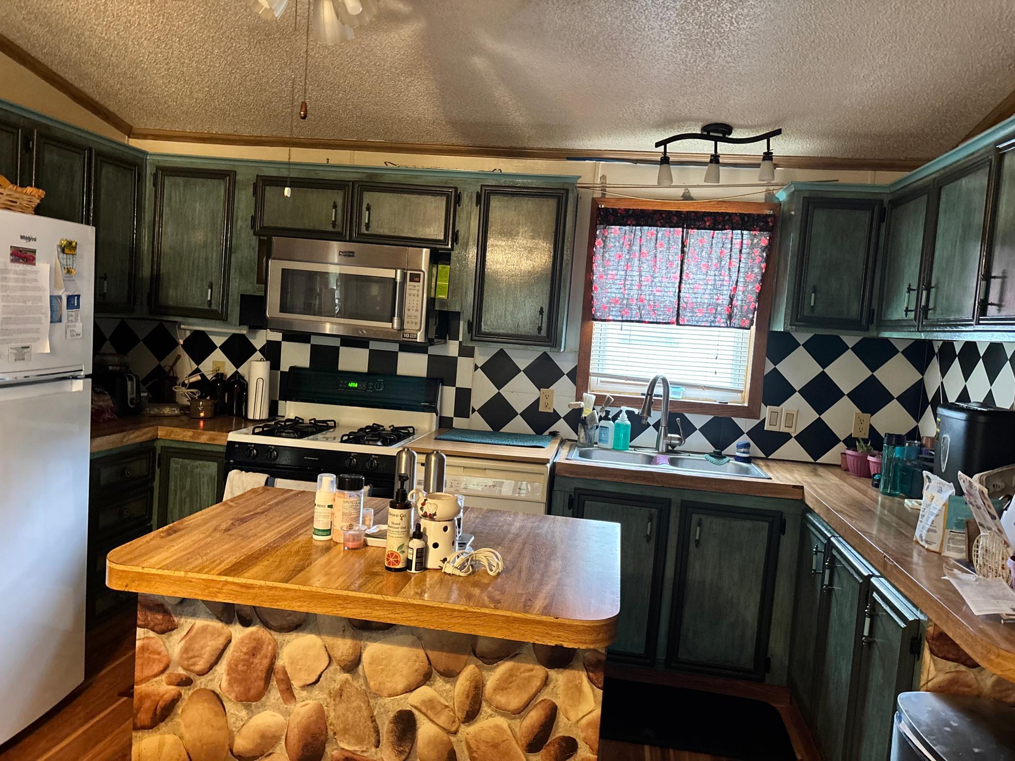 2313 Doral Avenue Property Photo 4