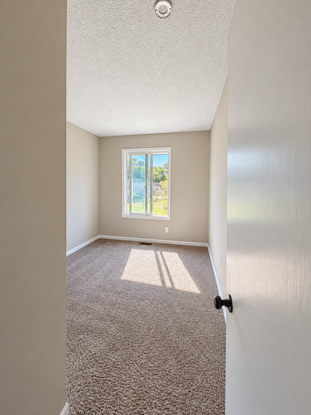 2933 69th Lane N Property Photo 5