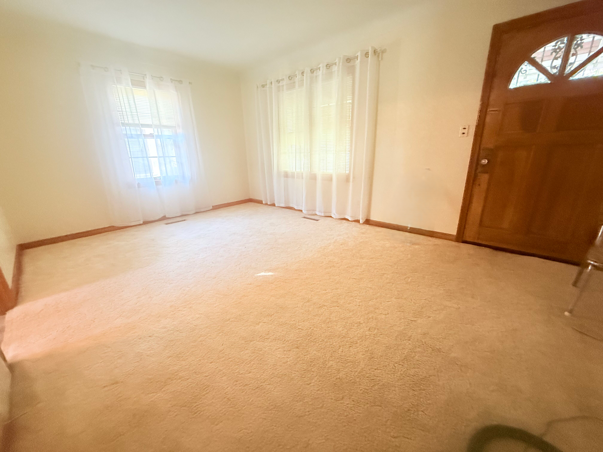 1679 Nevada Avenue E Property Photo 3