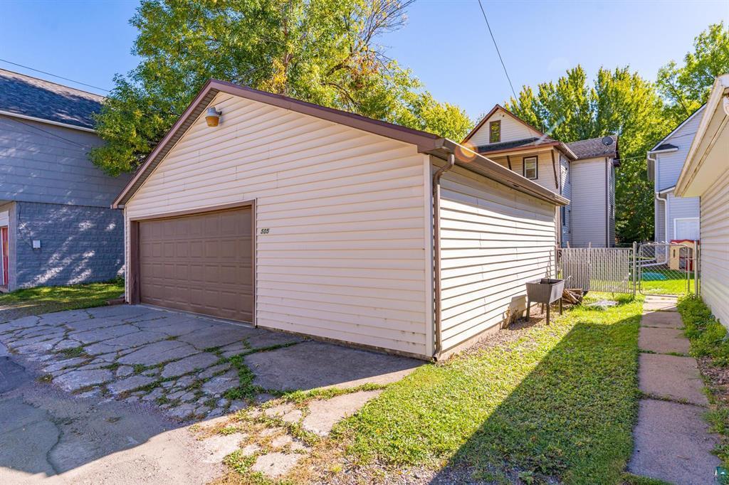 505 6th Street S Property Photo 11