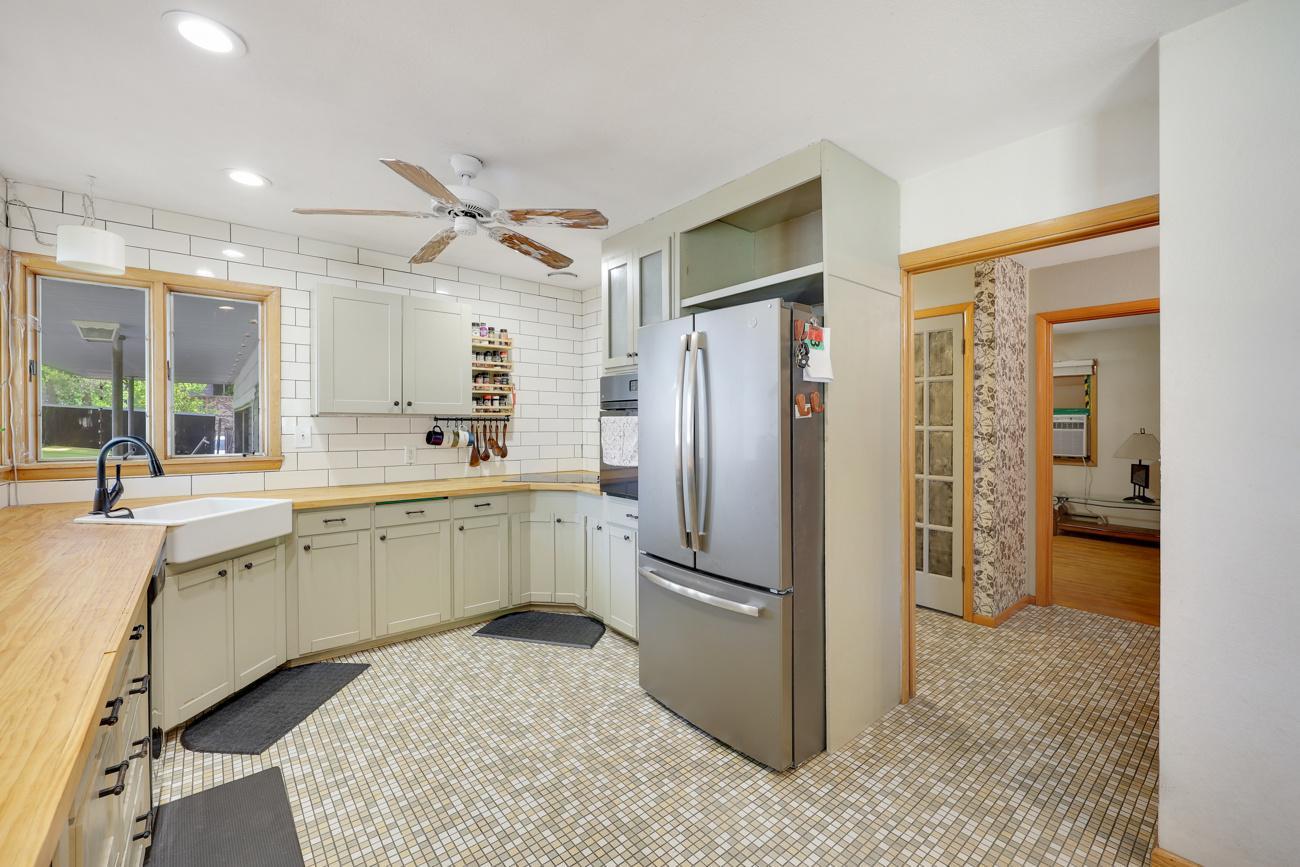 505 4th Street S Property Photo 1