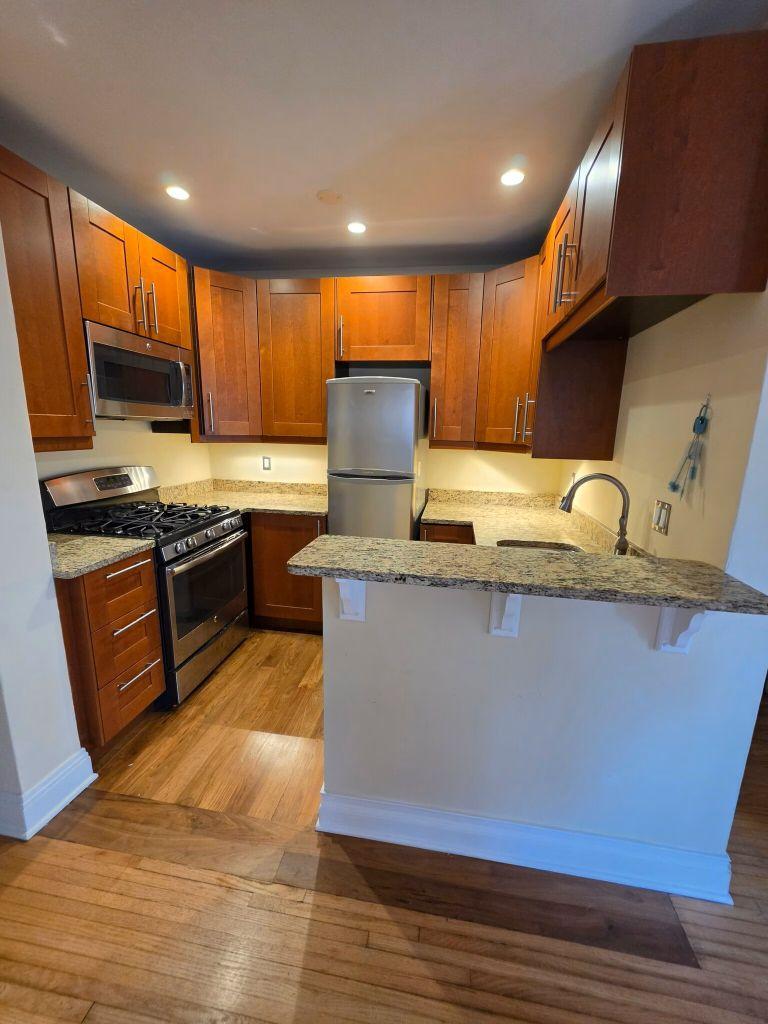 3117 Colfax Avenue S Property Photo 1
