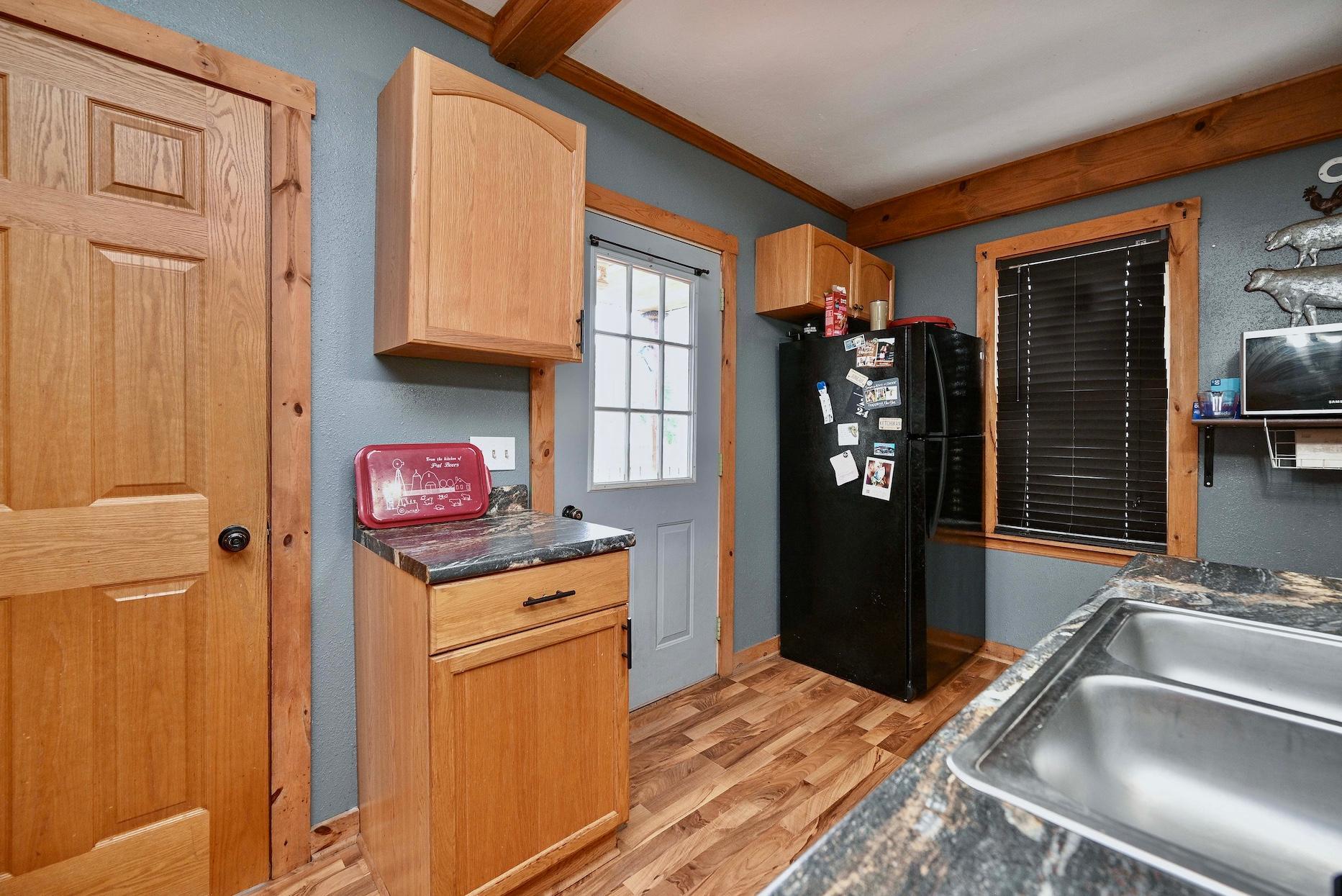 133 W 16th Street Property Photo 8