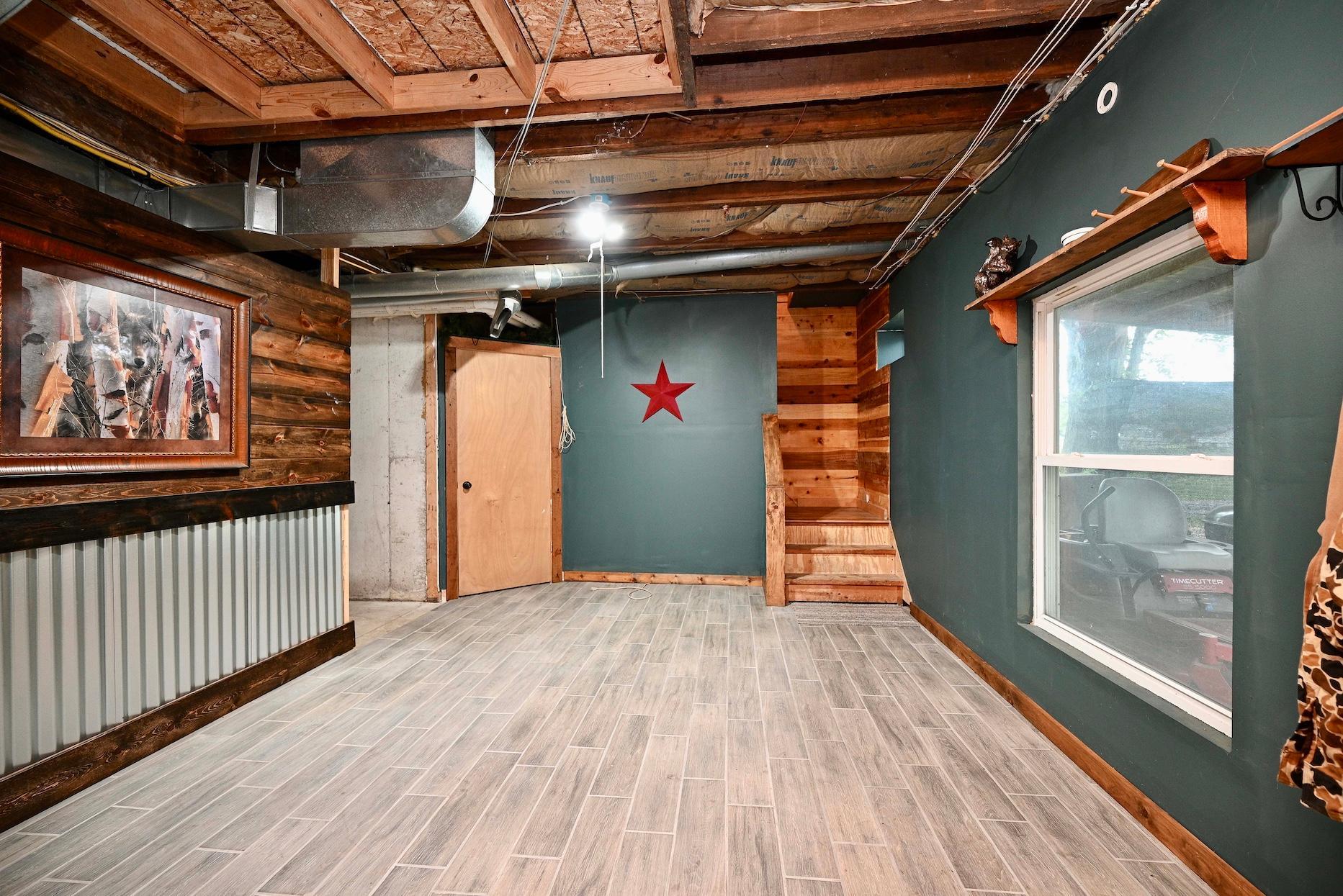 133 W 16th Street Property Photo 16