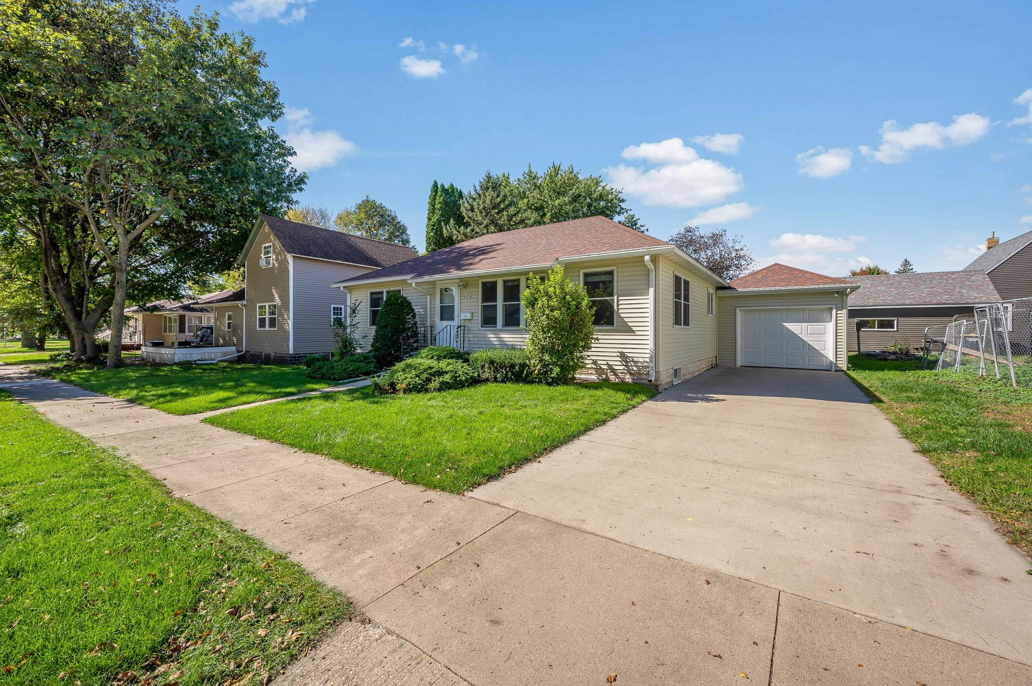 412 S Nicollet Street Property Photo 1