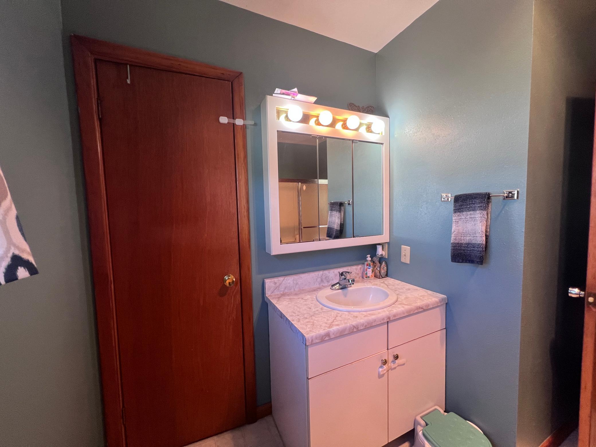 216 2nd Street Se Property Photo 10
