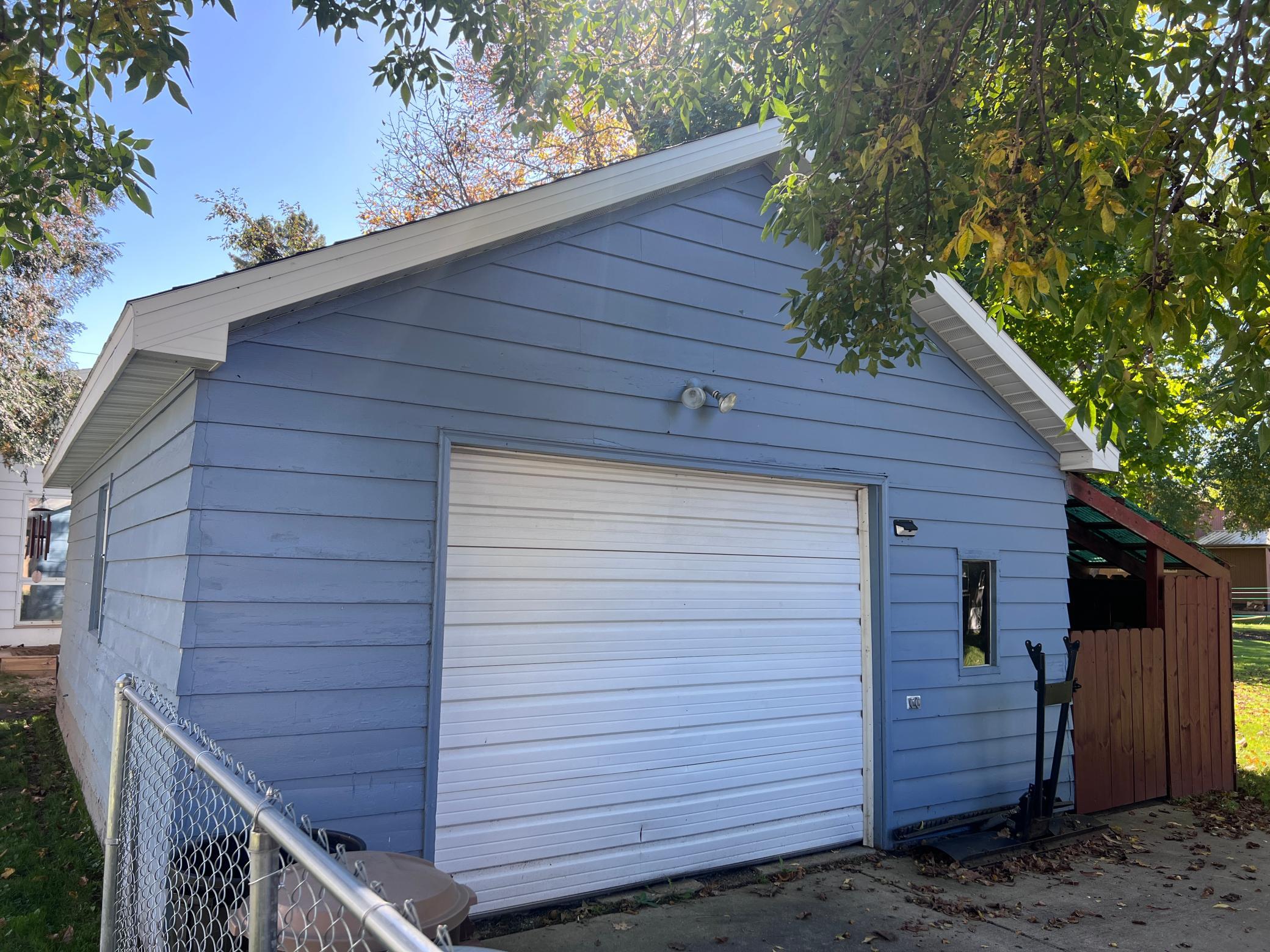 216 2nd Street Se Property Photo 12