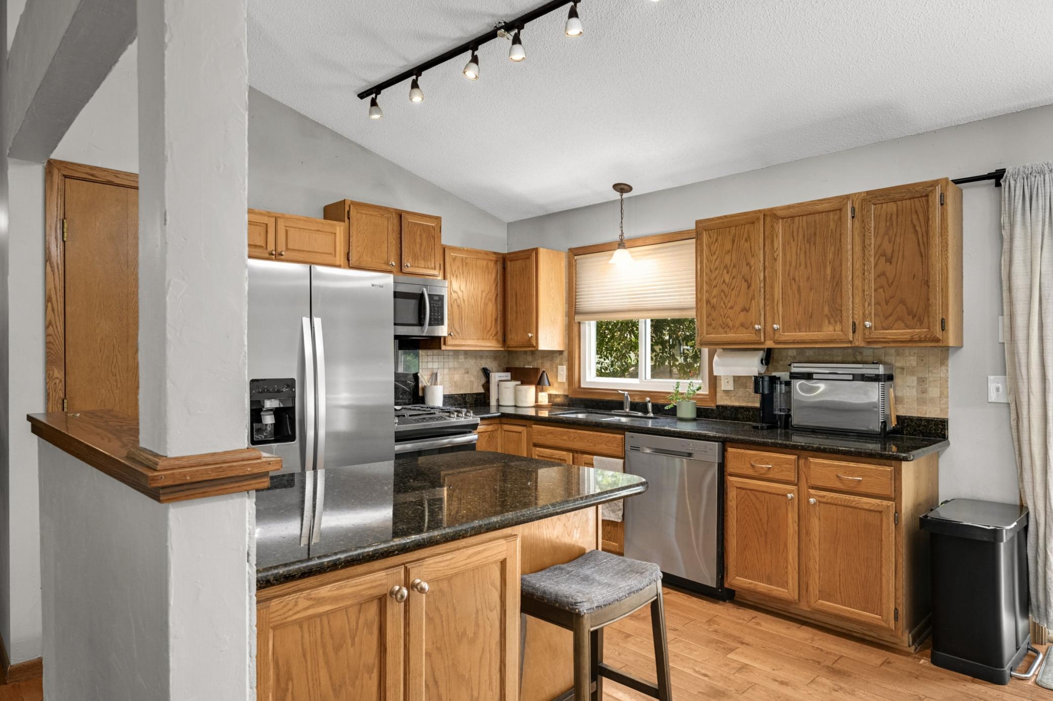 4089 Pennsylvania Avenue Property Photo 11