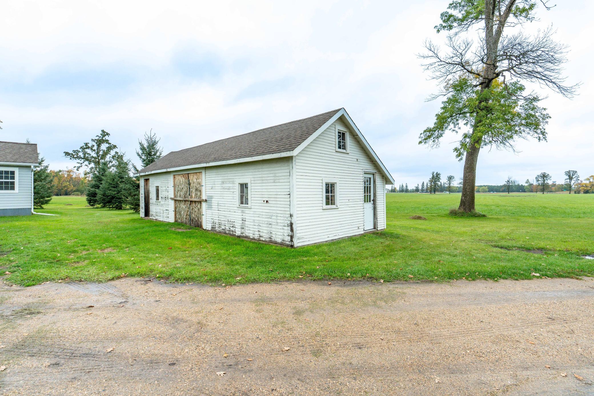 23727 County Highway 65 Property Photo 16