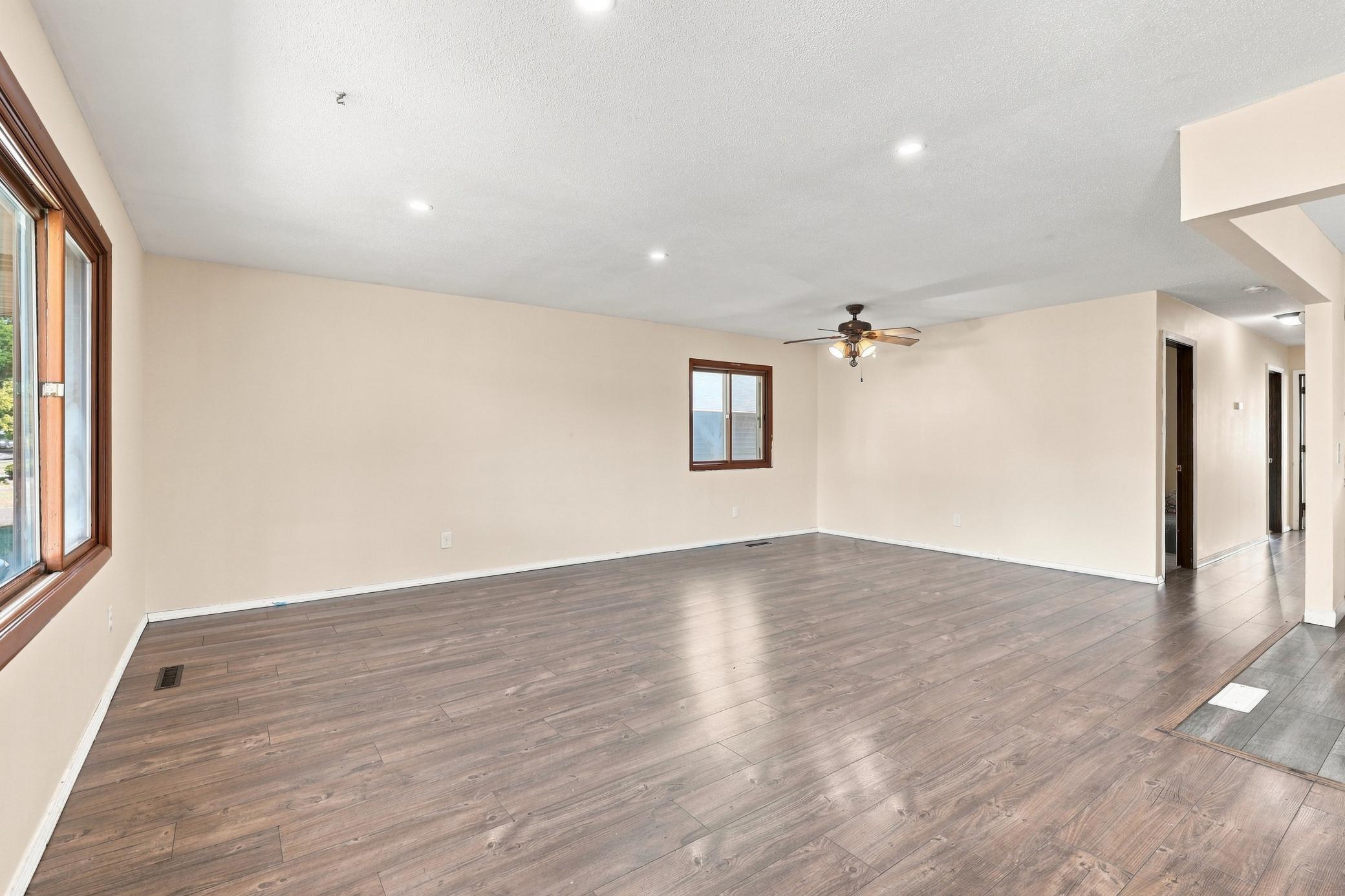 2336 12th Avenue E Property Photo 9