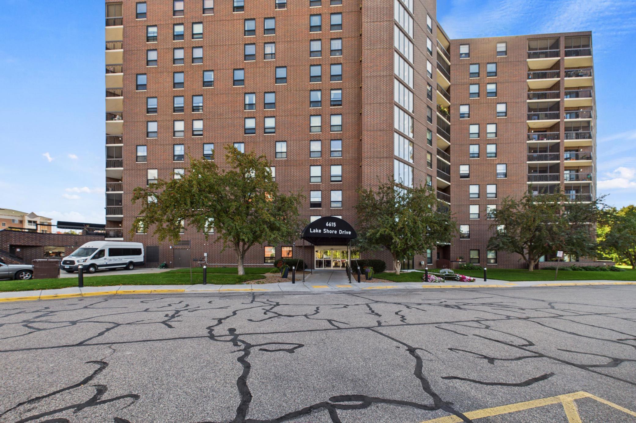 6615 Lake Shore Drive S 607 Property Photo 1