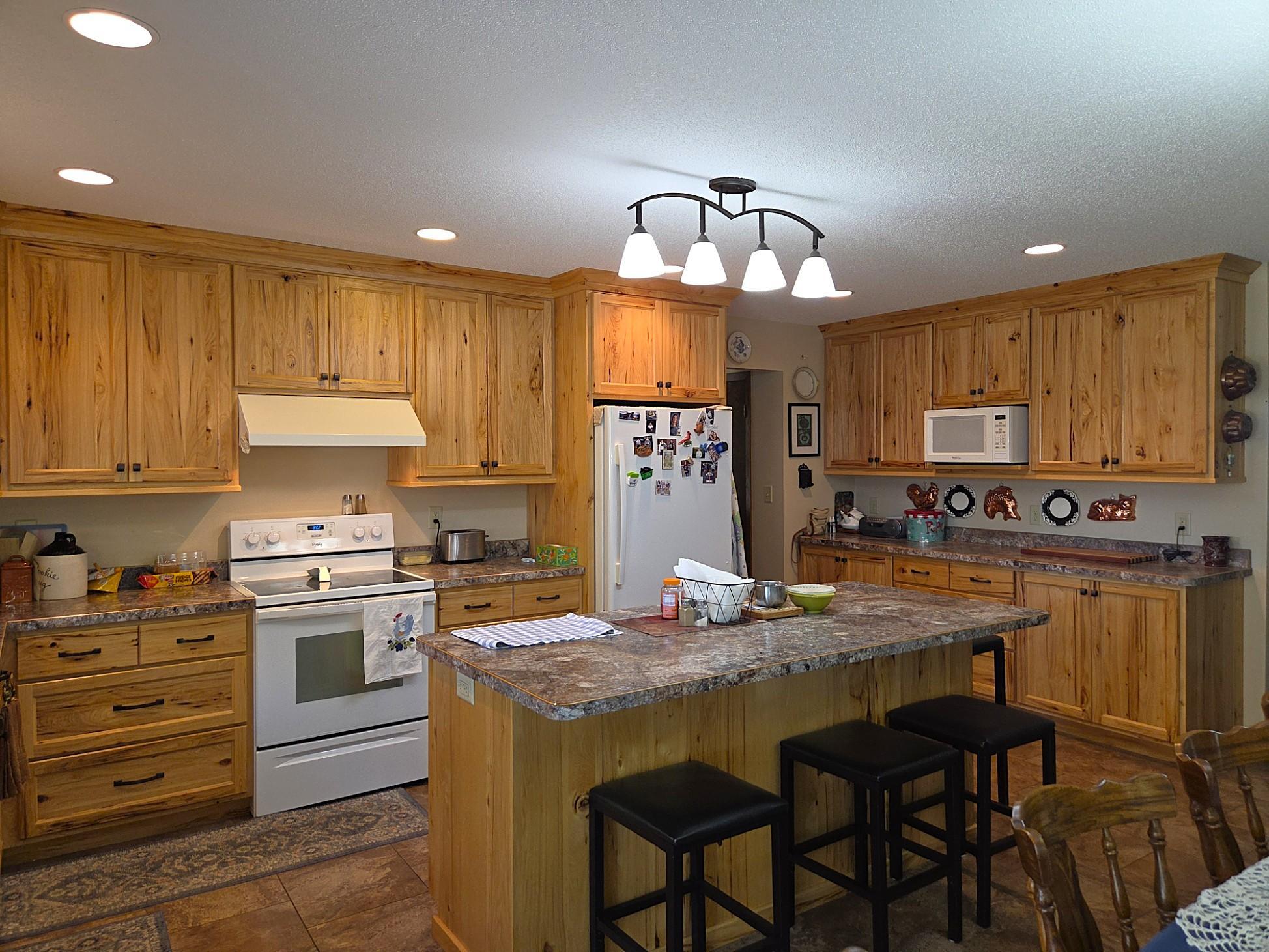1401 50th Avenue Se Property Photo 3