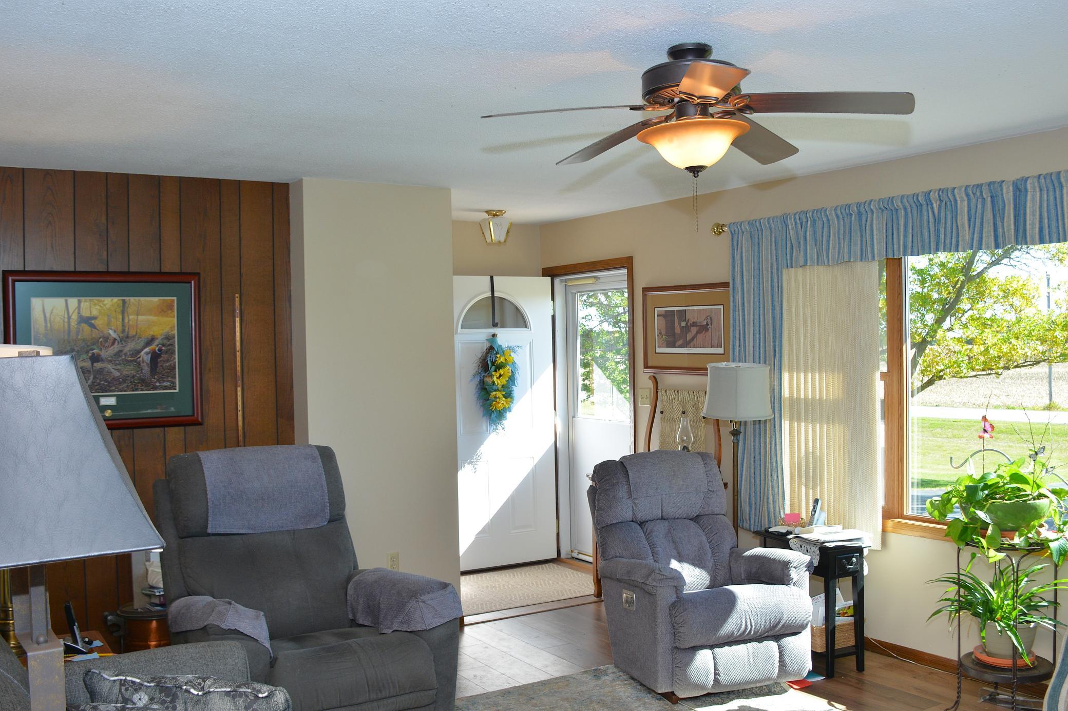 1401 50th Avenue Se Property Photo 6