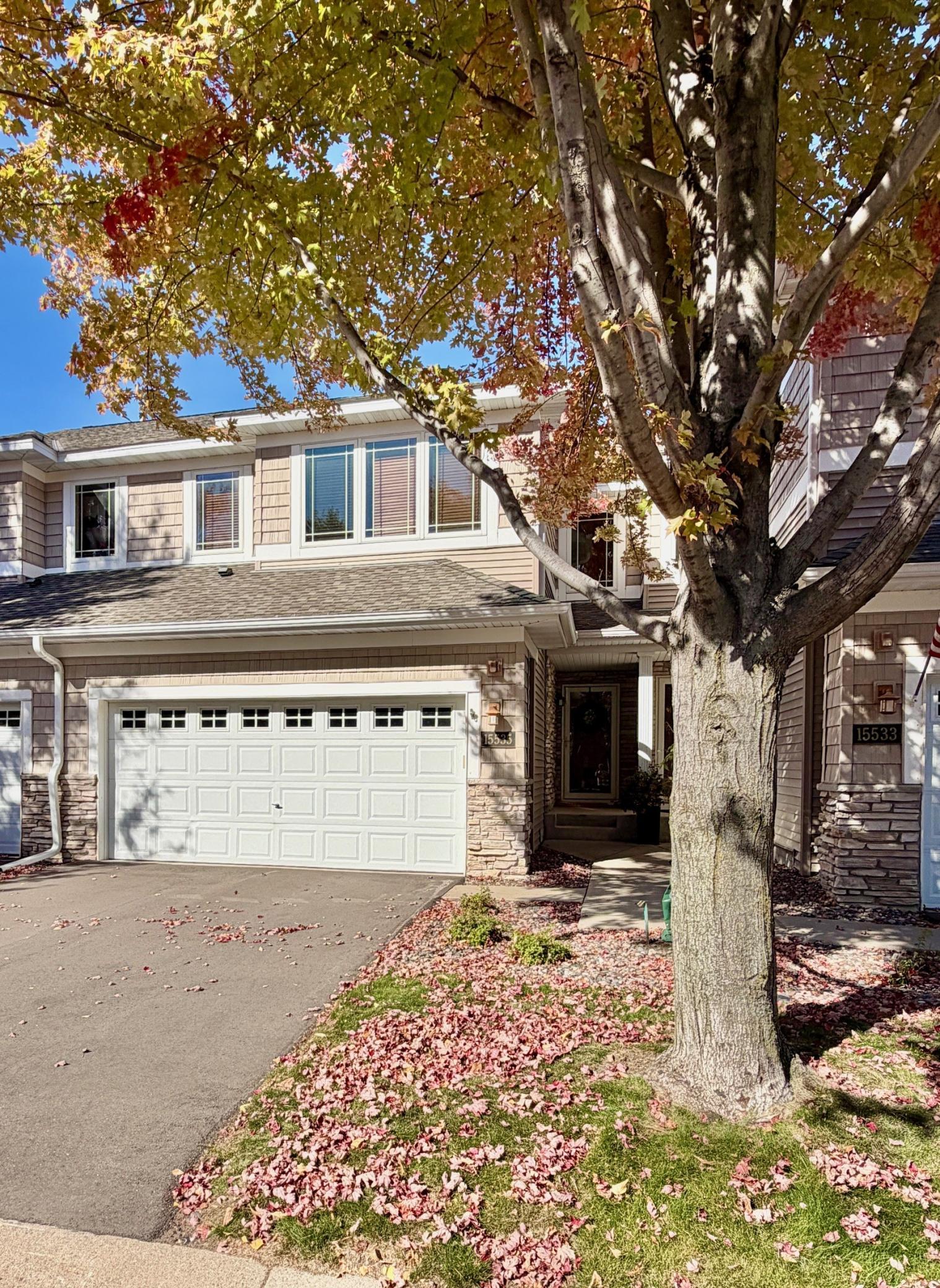 15535 Lilac Drive Property Photo 2