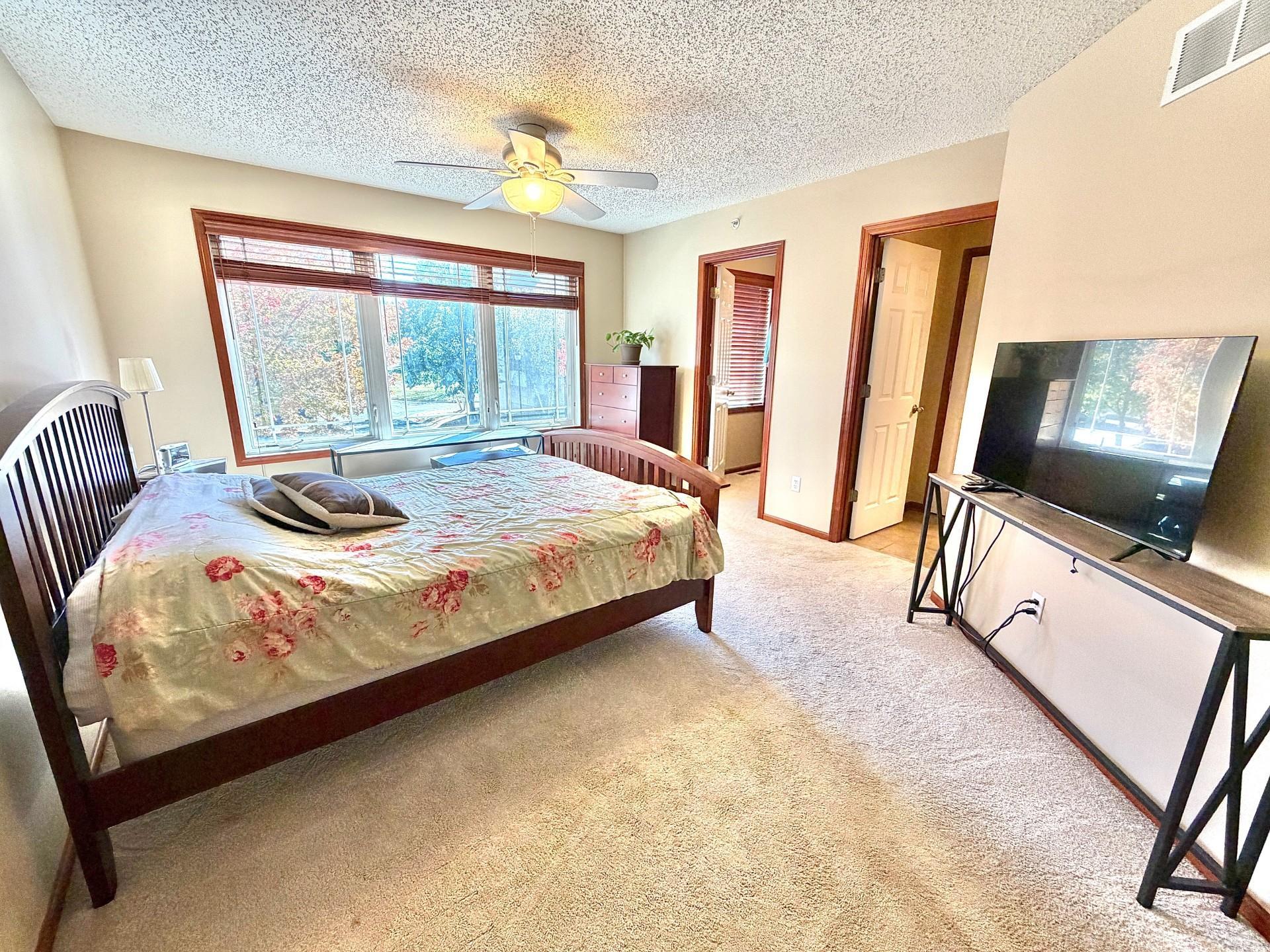 15535 Lilac Drive Property Photo 13