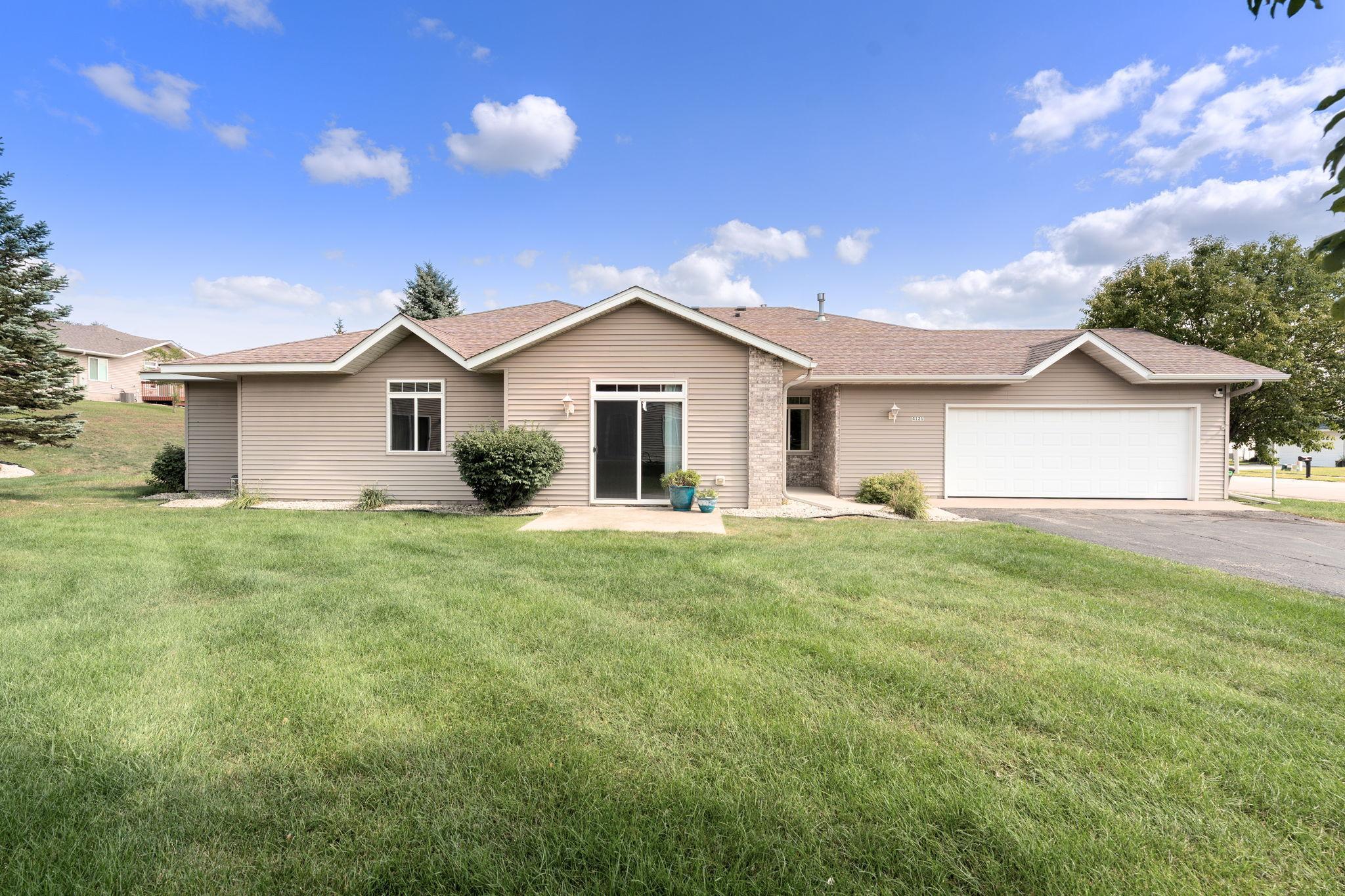 4121 Trumpeter Drive Se Property Photo 1