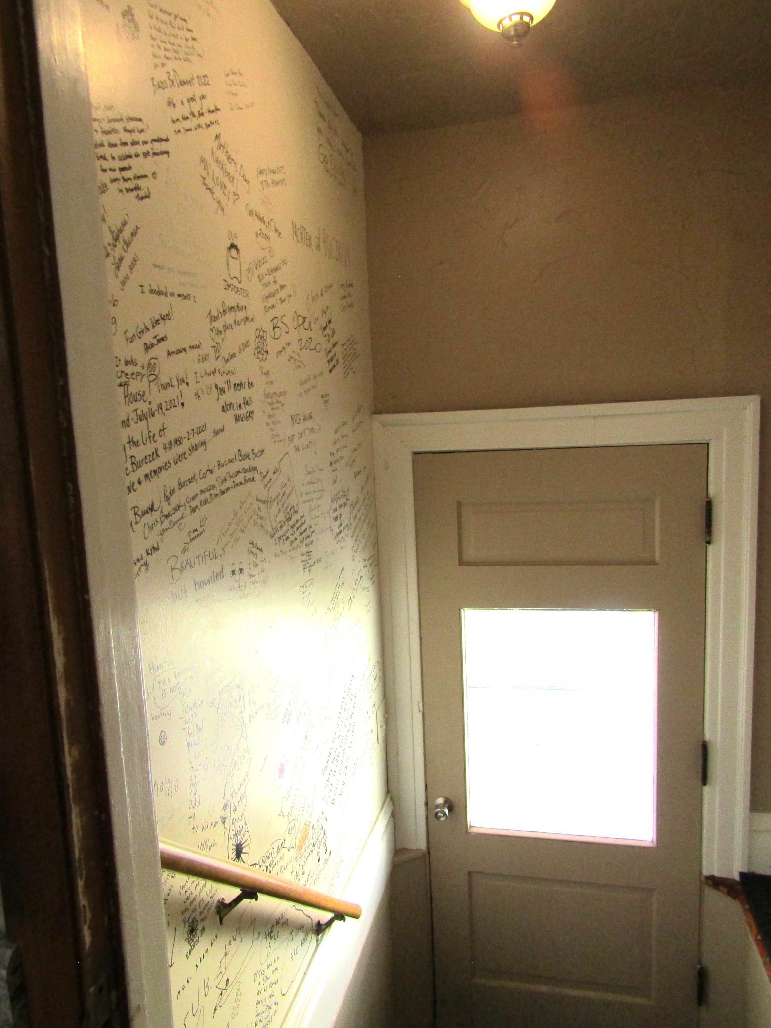 223 E Schlieman Avenue Property Photo 23
