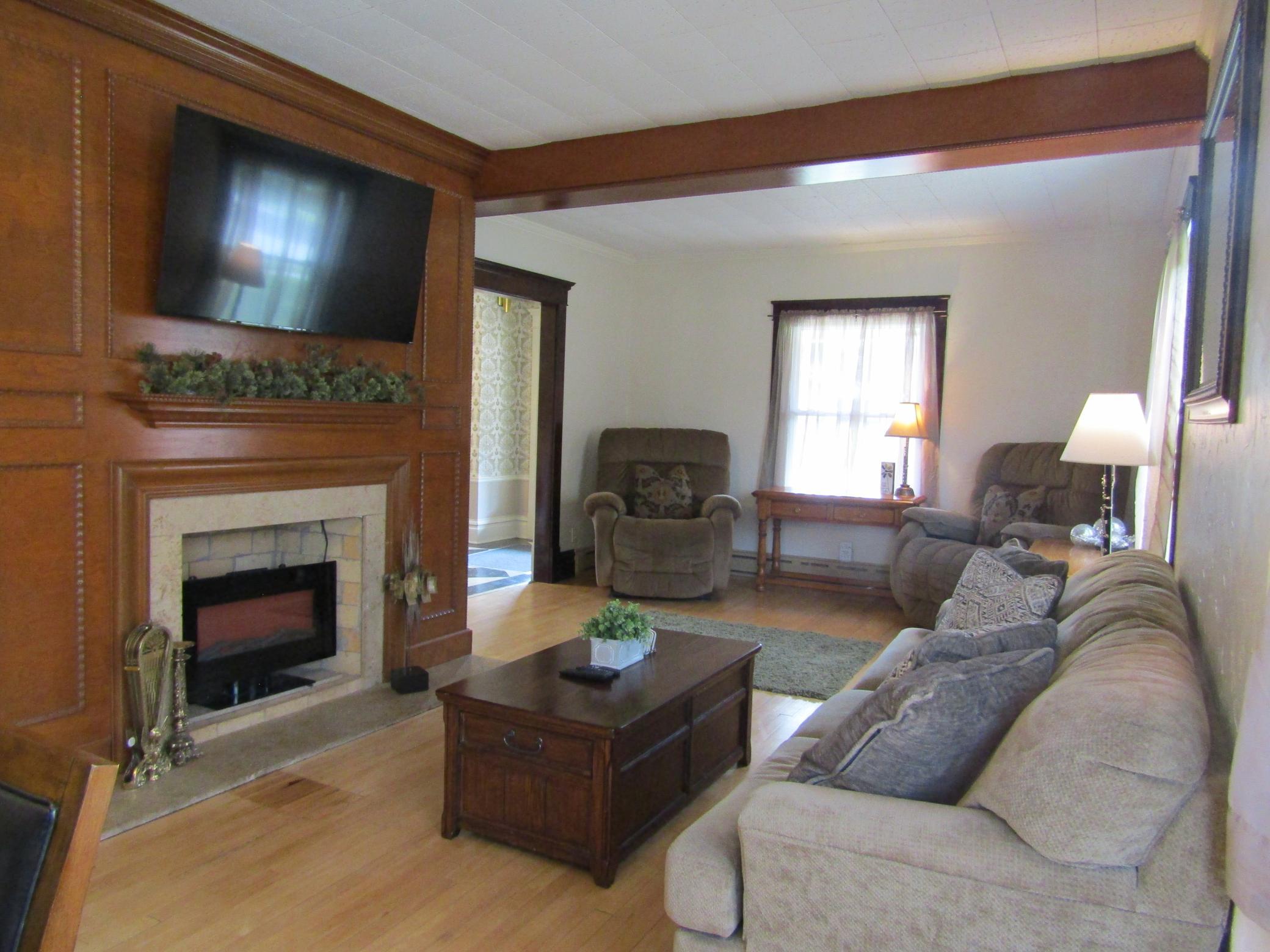223 E Schlieman Avenue Property Photo 31